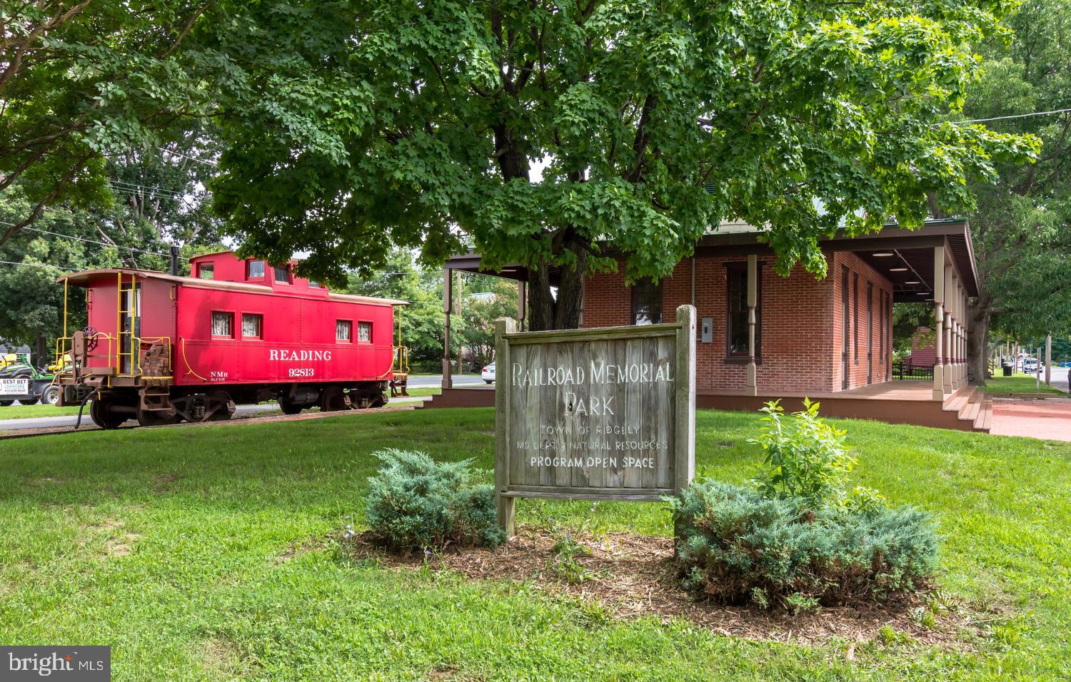 ASHWORTH WEST - Residential
