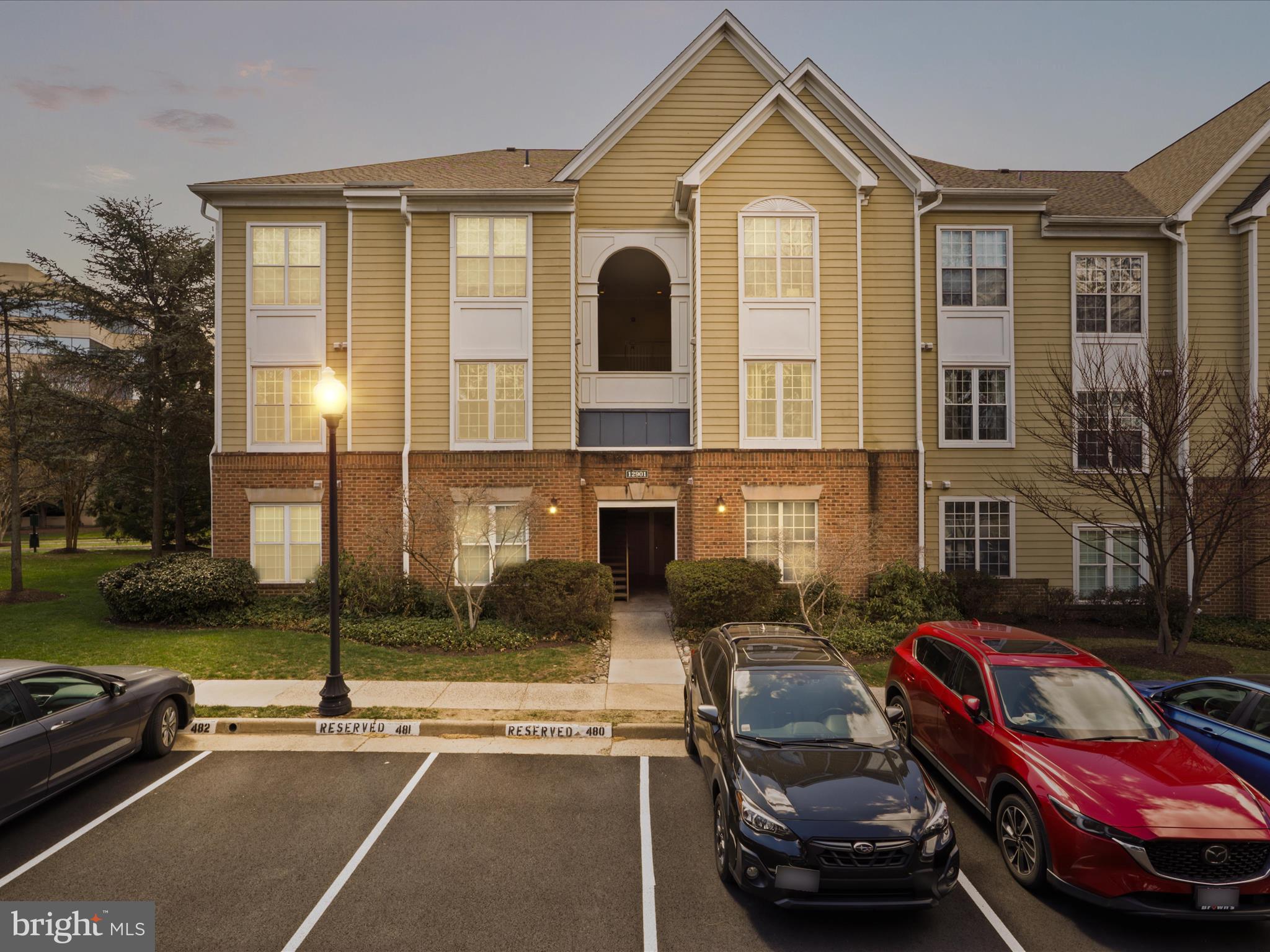 Offers Requested by Monday, 4/7 at 2pm. Open House Sun, 4/6 12-2pm. Enjoy this bright and airy 2nd Floor corner condo in a convenient and easy living community. This home has been lovingly maintained and is so inviting you will want to stay. From the welcoming foyer, to the cozy gas fireplace and open floorplan with views to the trees and green landscaping, this home is comfortable and move-in ready. Appreciate recessed lights, new door hardware and great closet space. An assigned parking spot just outside the front door and a second parking permit make coming home easy. Hot Water Replaced 2018 and HVAC Replaced 2016. The Worldgate Community offers a Club House, two pools, fitness center and on-site property management. Surrounded by walking trails and with retail, restaurants and entertainment just blocks away, this location offers so much and outstanding convenience for busy lives.