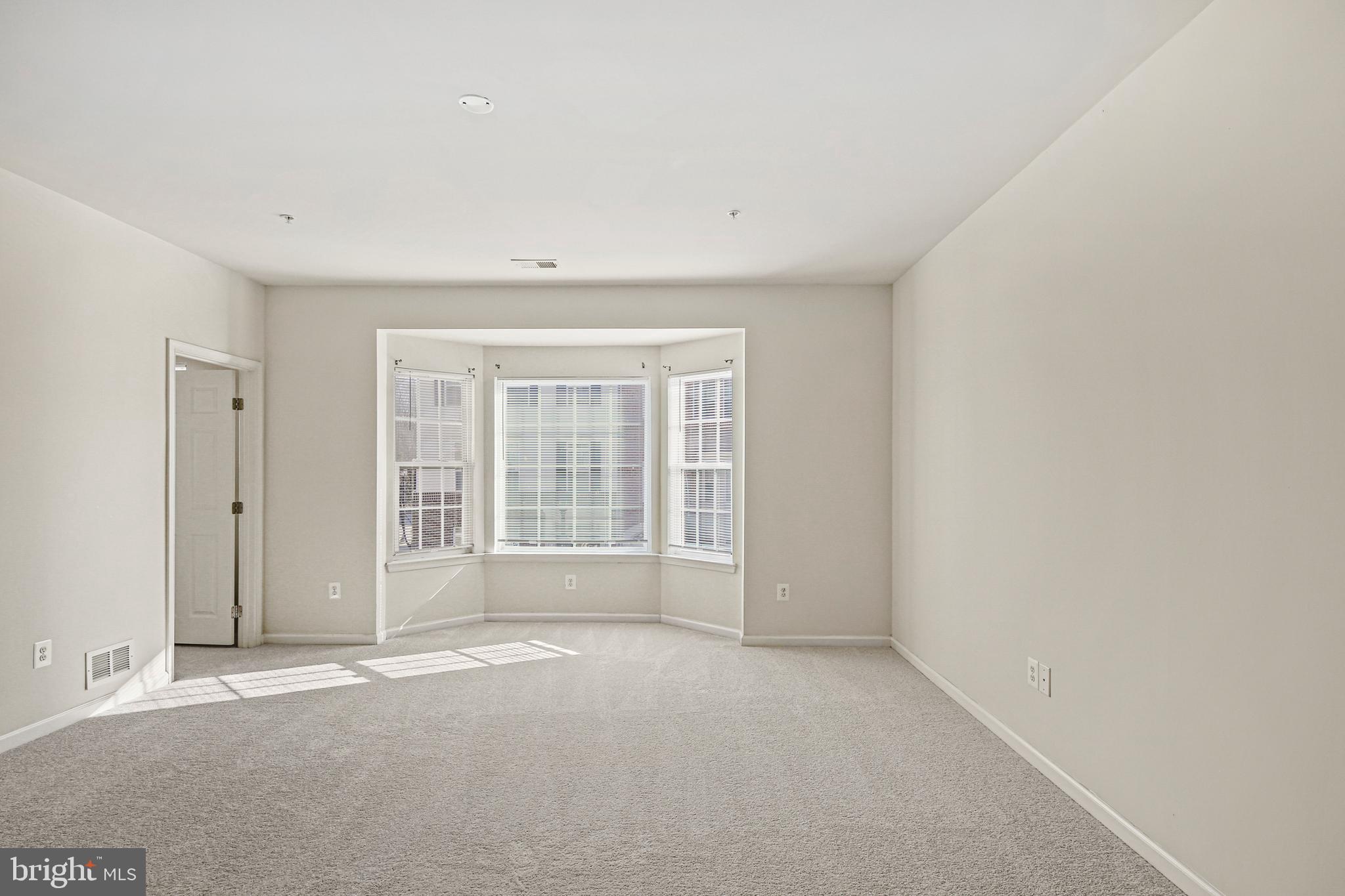 VIRGINIA LANDING - Residential Lease