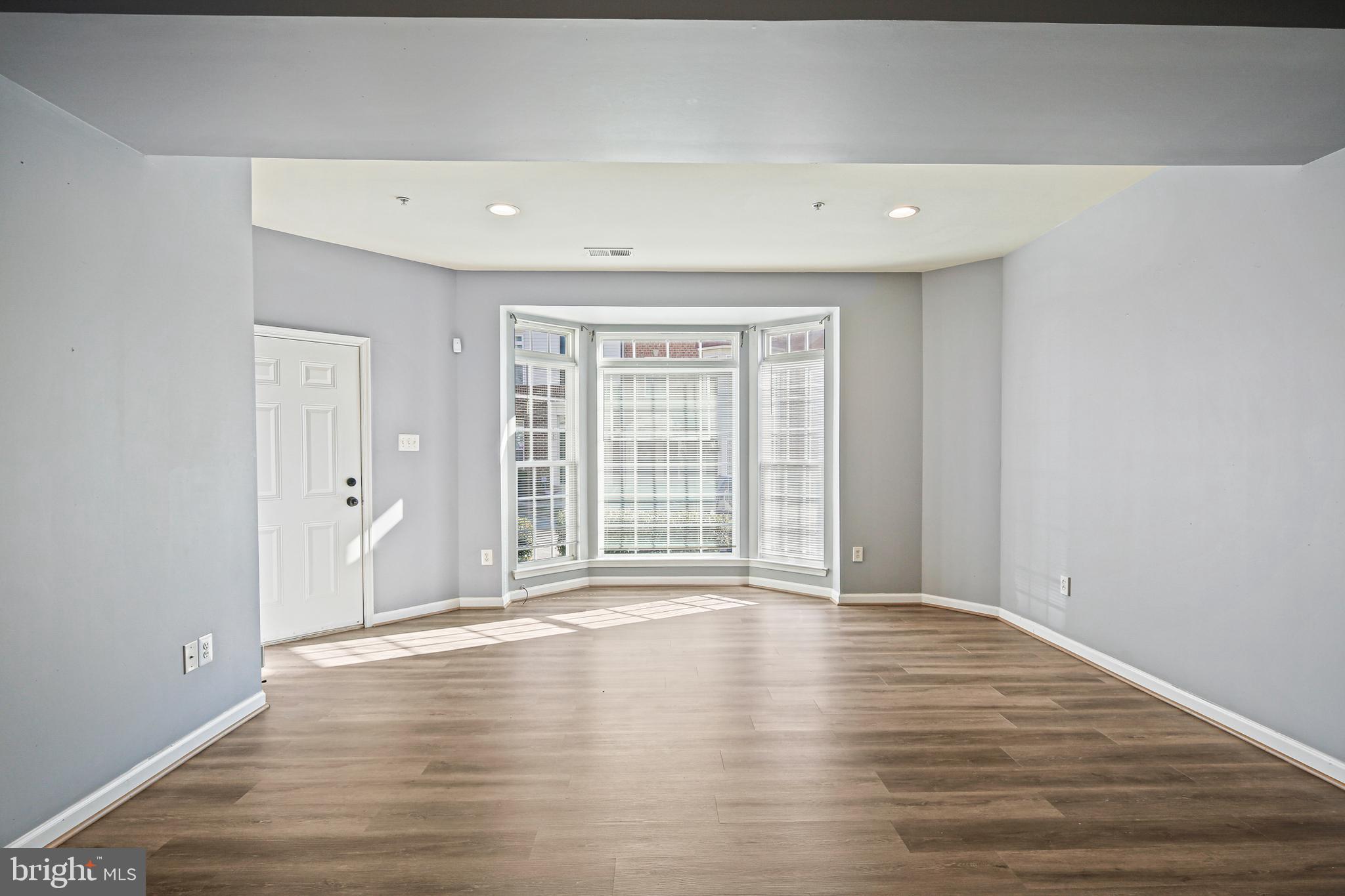 VIRGINIA LANDING - Residential Lease