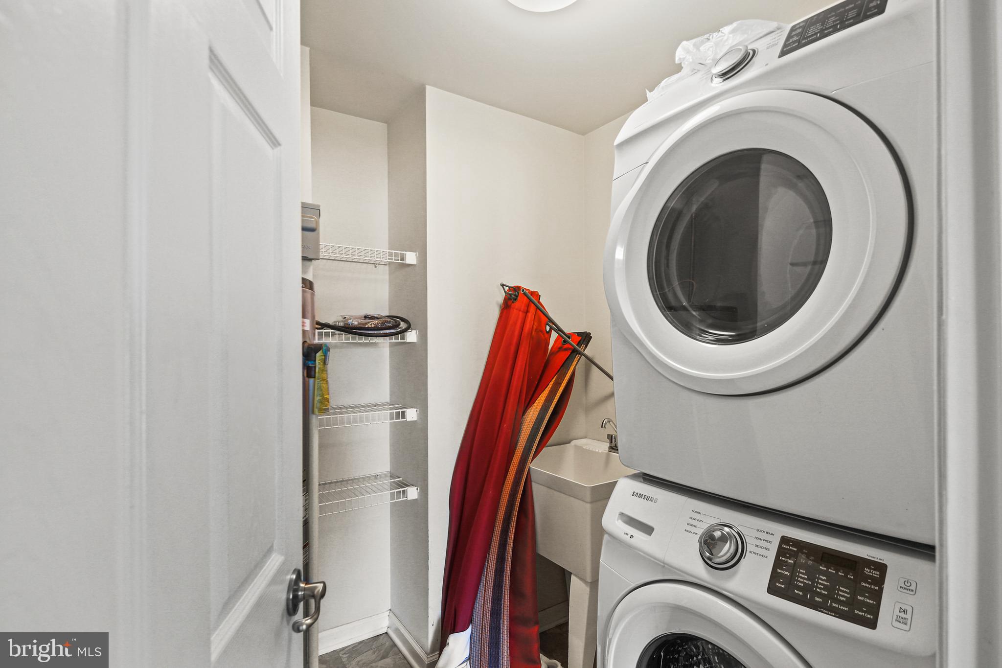 VIRGINIA LANDING - Residential Lease