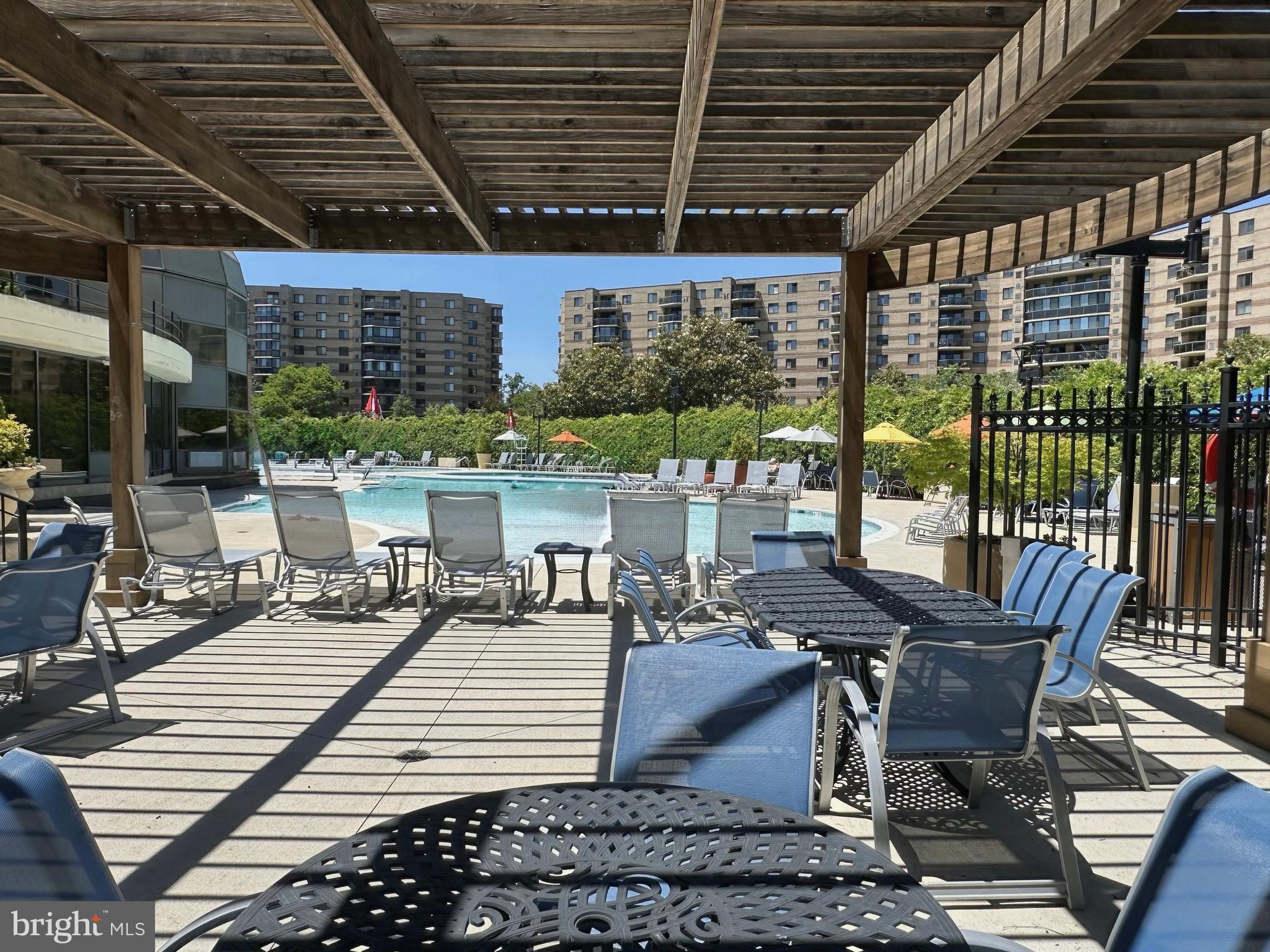 ROTONDA - Residential