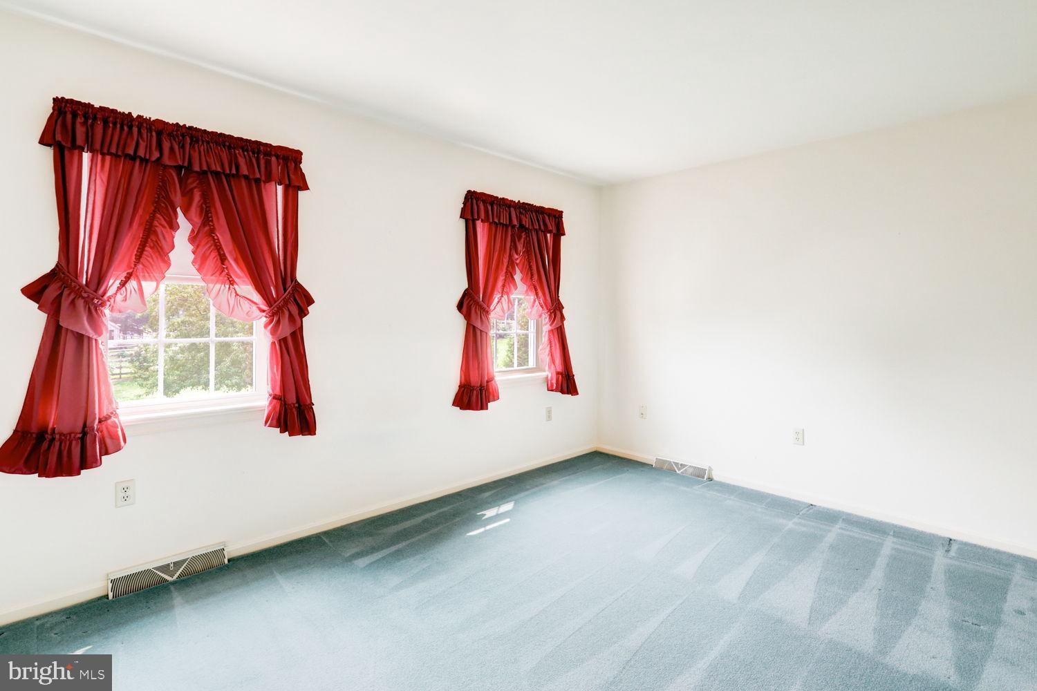 NEW HOLLAND BOROUGH - Residential