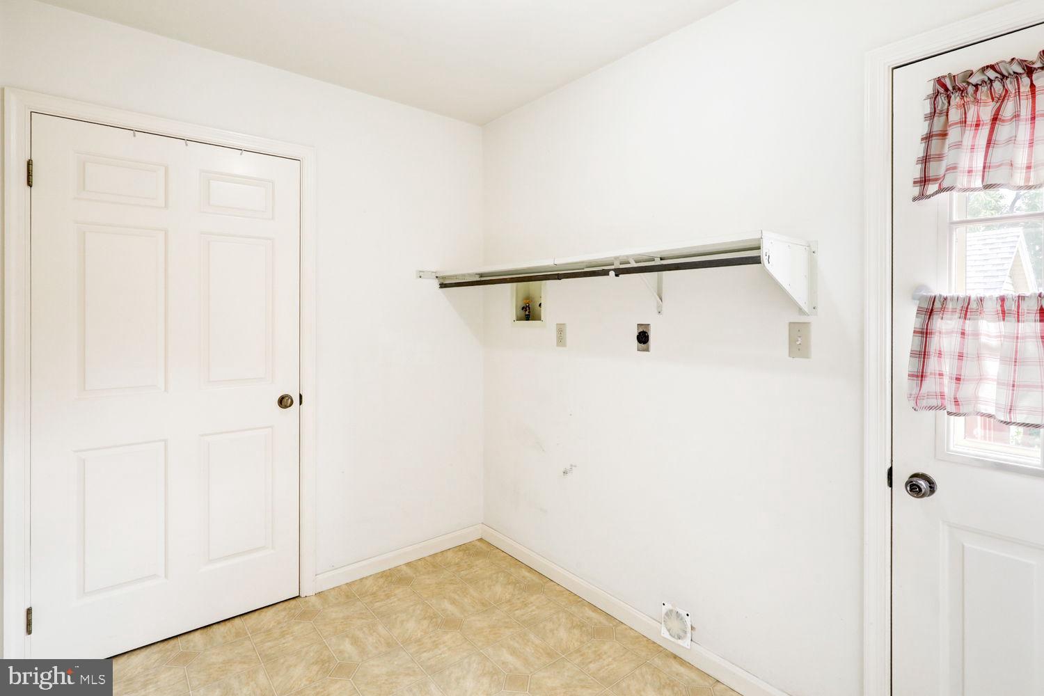 NEW HOLLAND BOROUGH - Residential