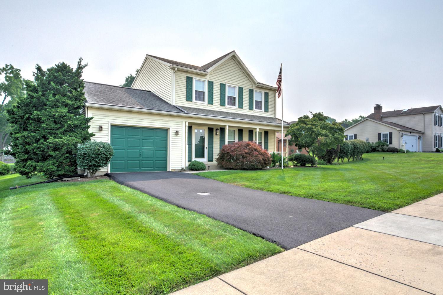 NEW HOLLAND BOROUGH - Residential