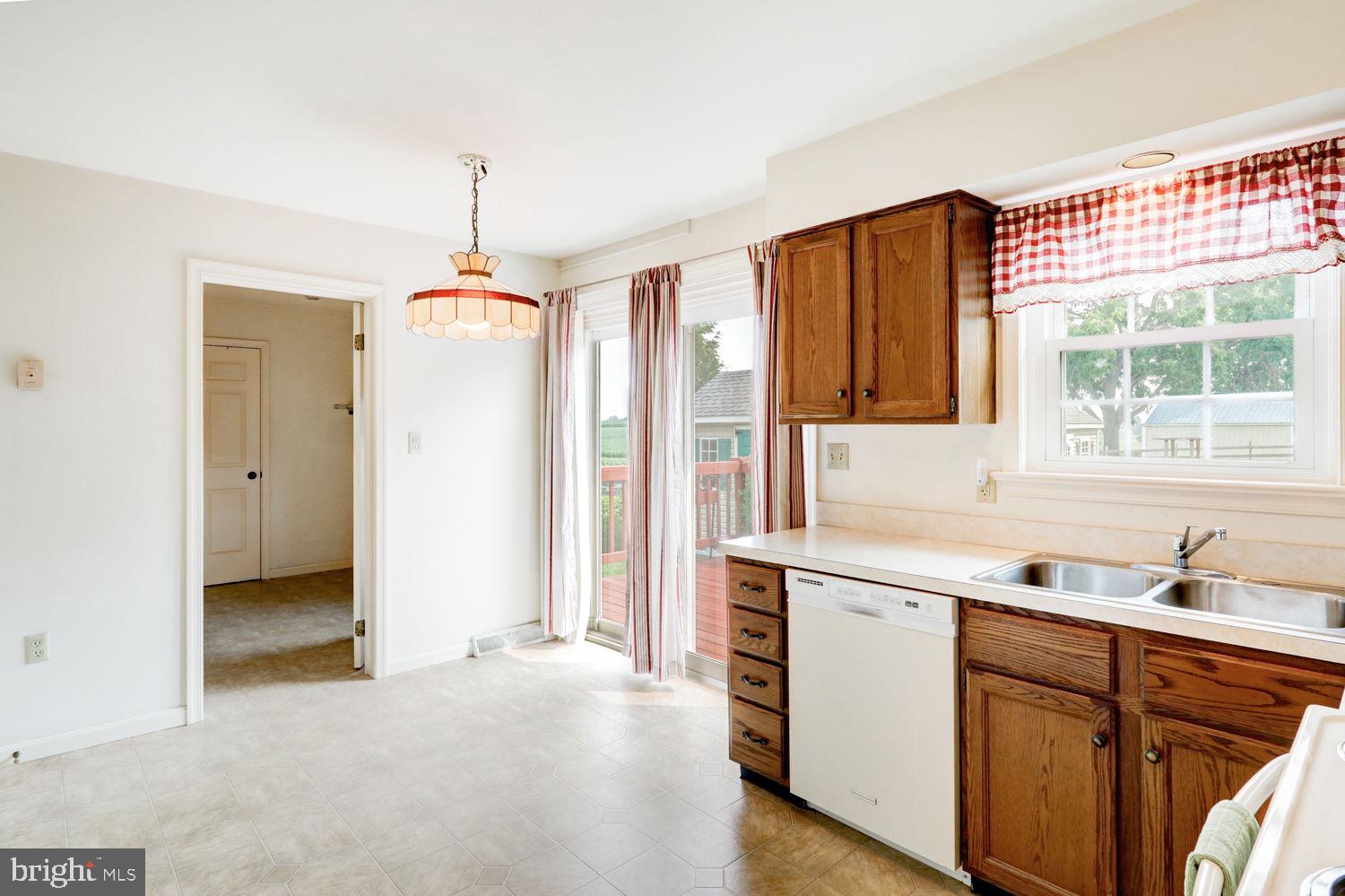 NEW HOLLAND BOROUGH - Residential