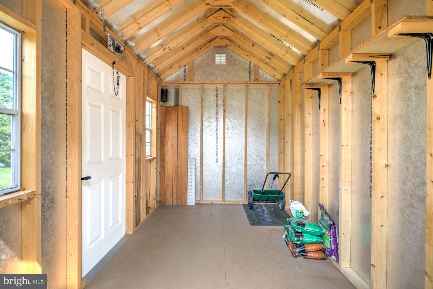 NEW HOLLAND BOROUGH - Residential