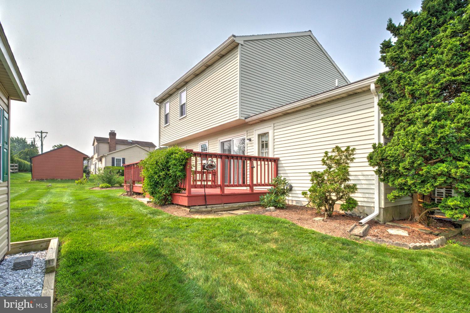 NEW HOLLAND BOROUGH - Residential