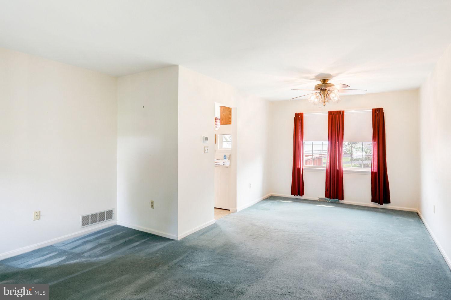 NEW HOLLAND BOROUGH - Residential