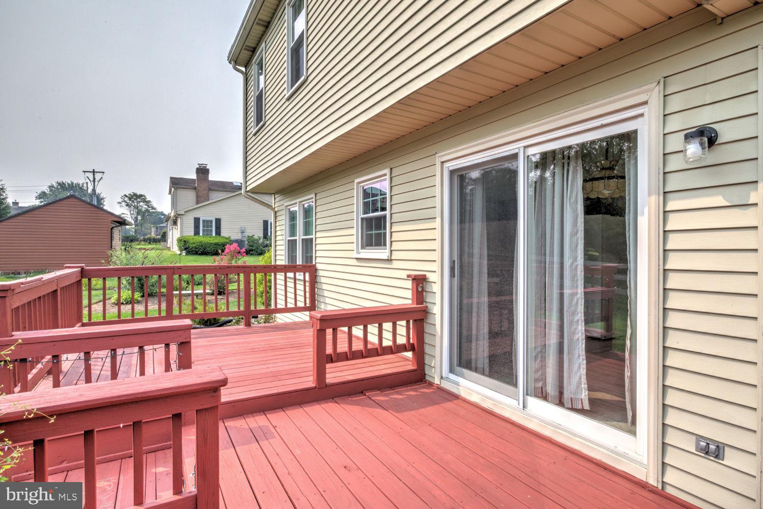 NEW HOLLAND BOROUGH - Residential
