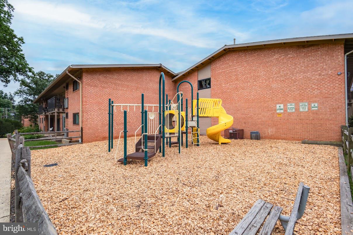 TIMBERLANE VILLAGE GARDEN CONDOMINIUMS - Residential