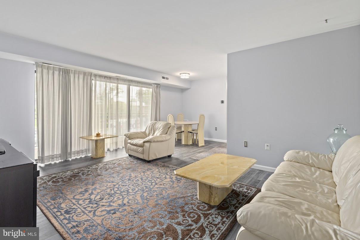 TIMBERLANE VILLAGE GARDEN CONDOMINIUMS - Residential