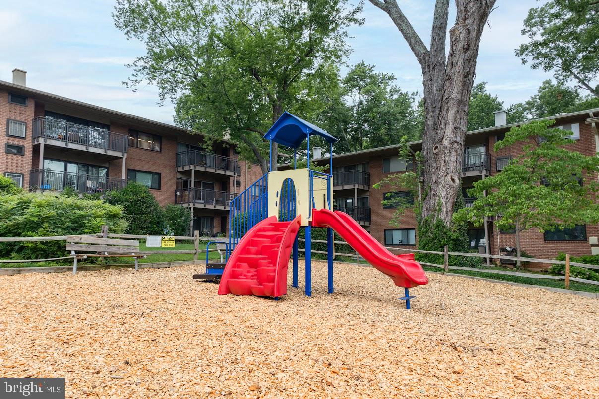 TIMBERLANE VILLAGE GARDEN CONDOMINIUMS - Residential