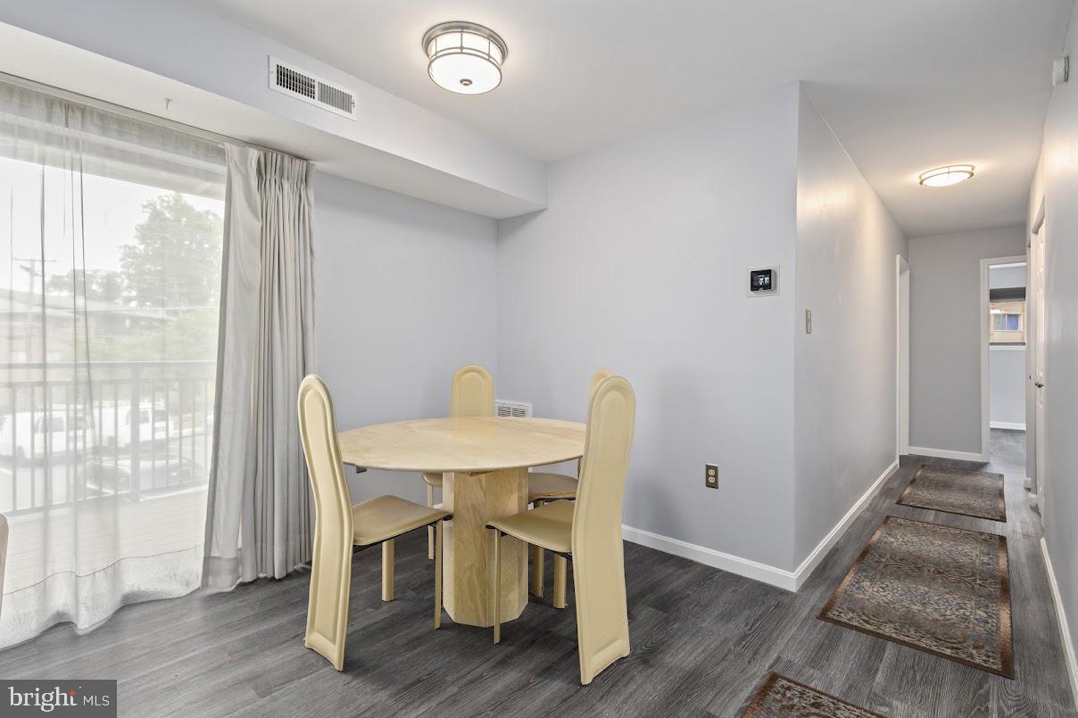 TIMBERLANE VILLAGE GARDEN CONDOMINIUMS - Residential