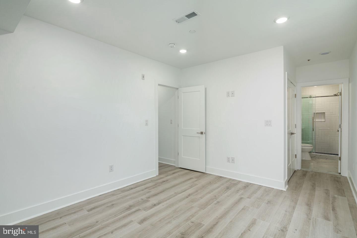 BREWERYTOWN - Residential Lease