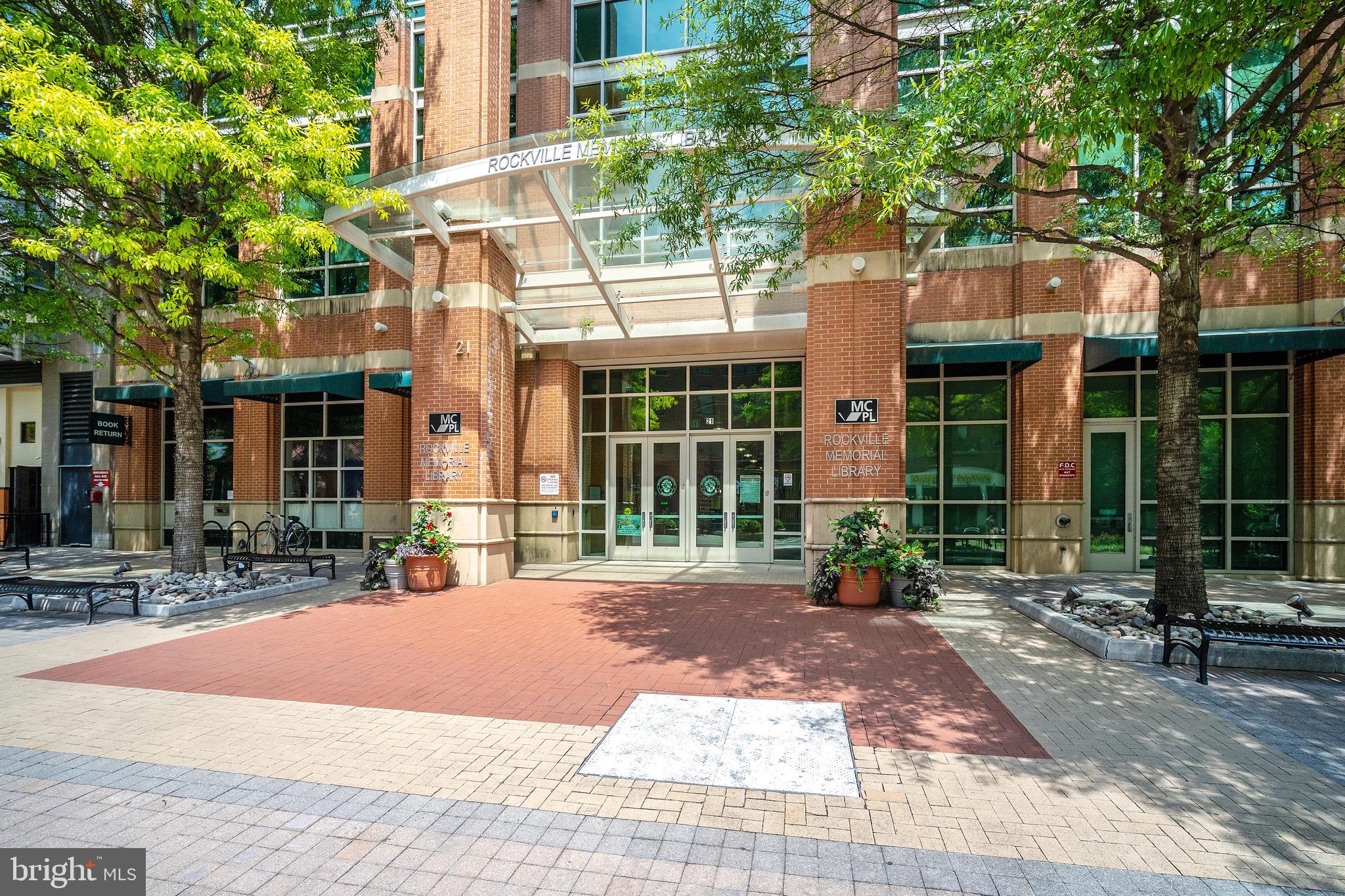 ROCKCREST - Residential