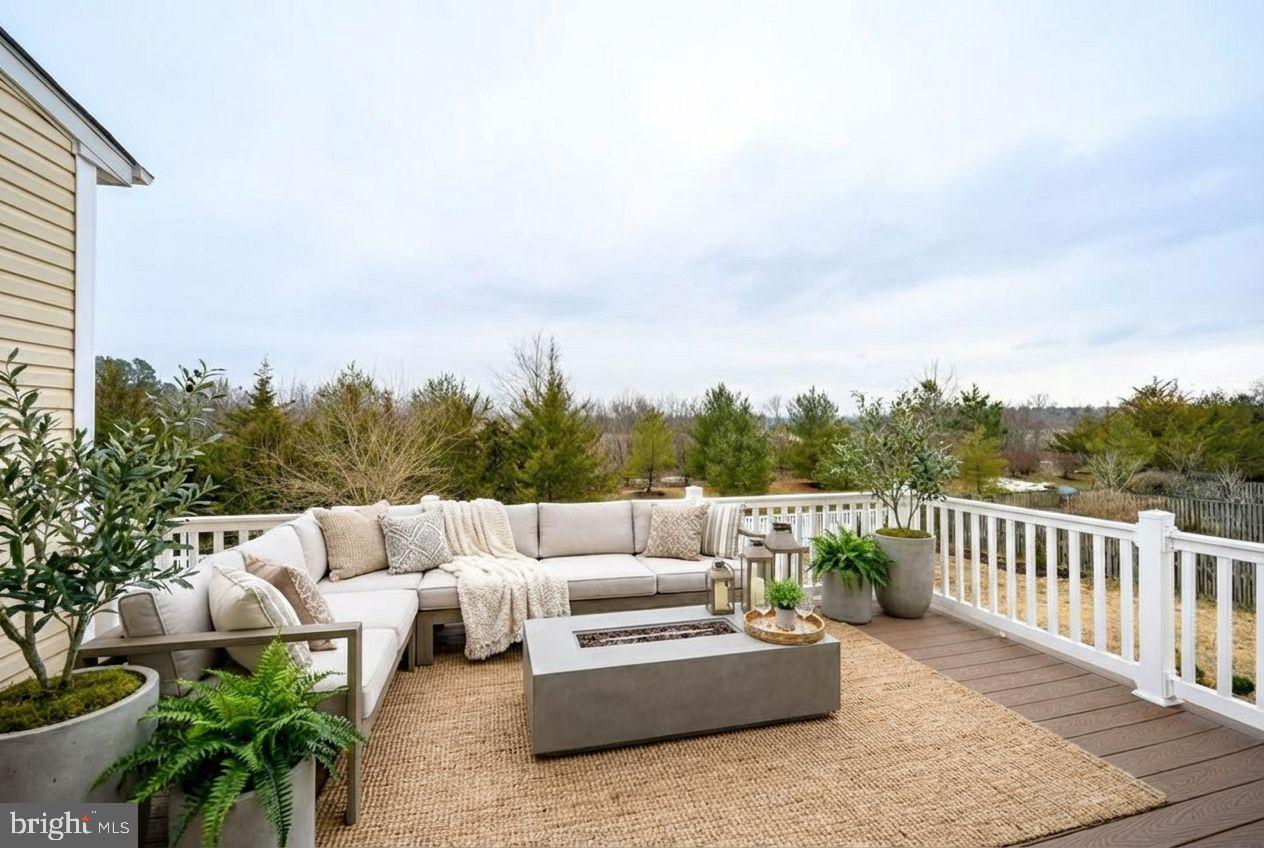 LAKELANDS AT EASTON - Residential