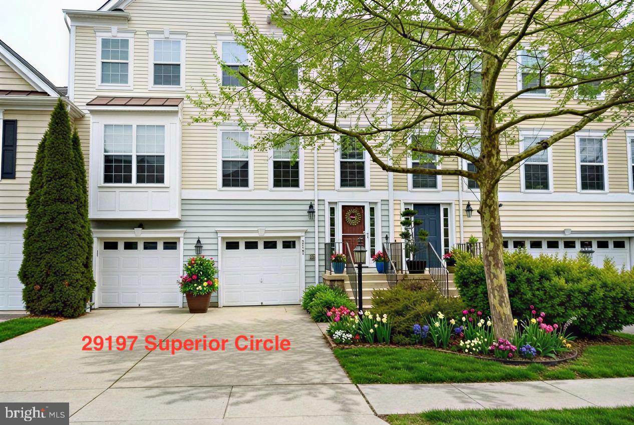 LAKELANDS AT EASTON - Residential