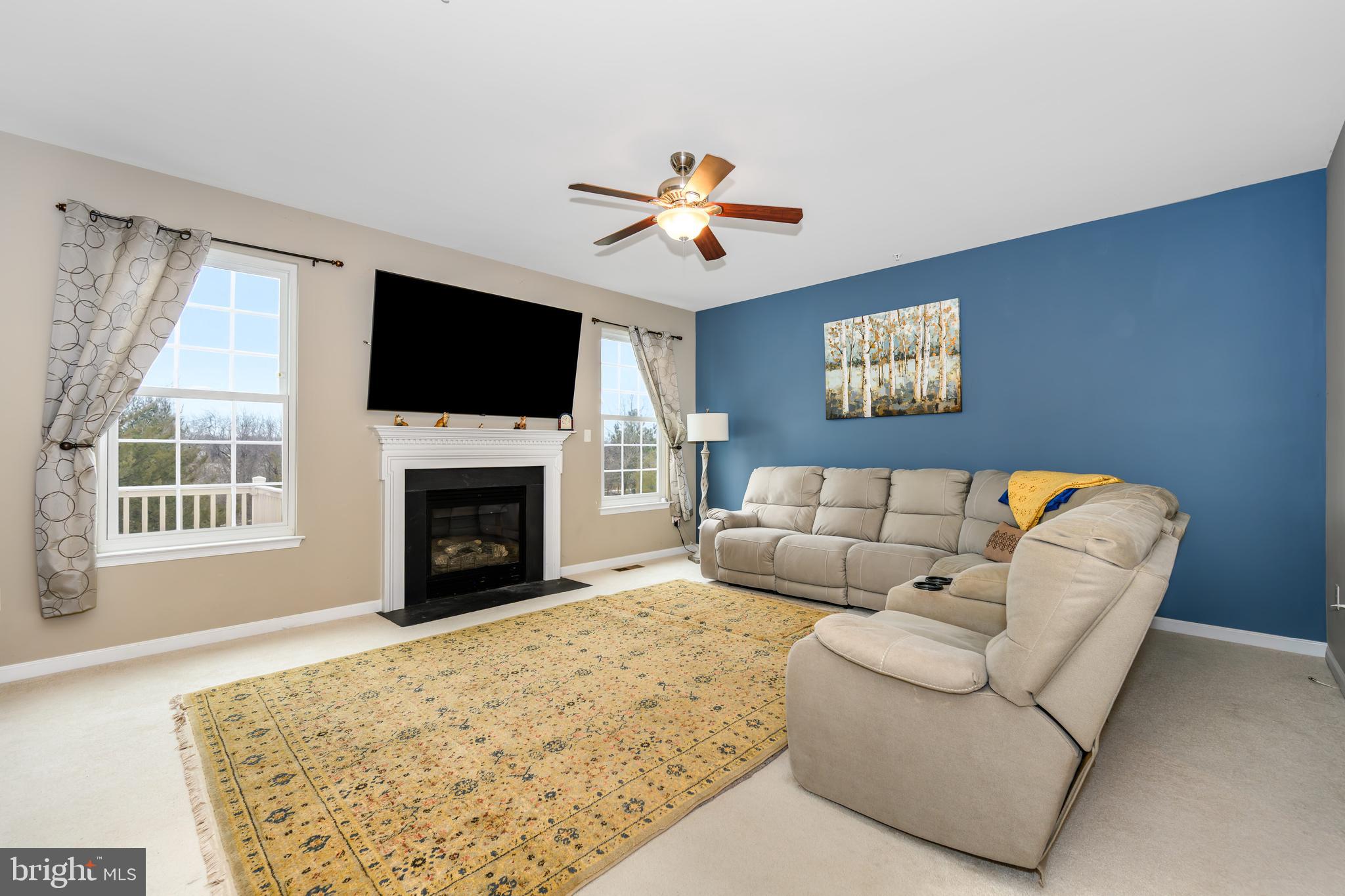 LAKELANDS AT EASTON - Residential