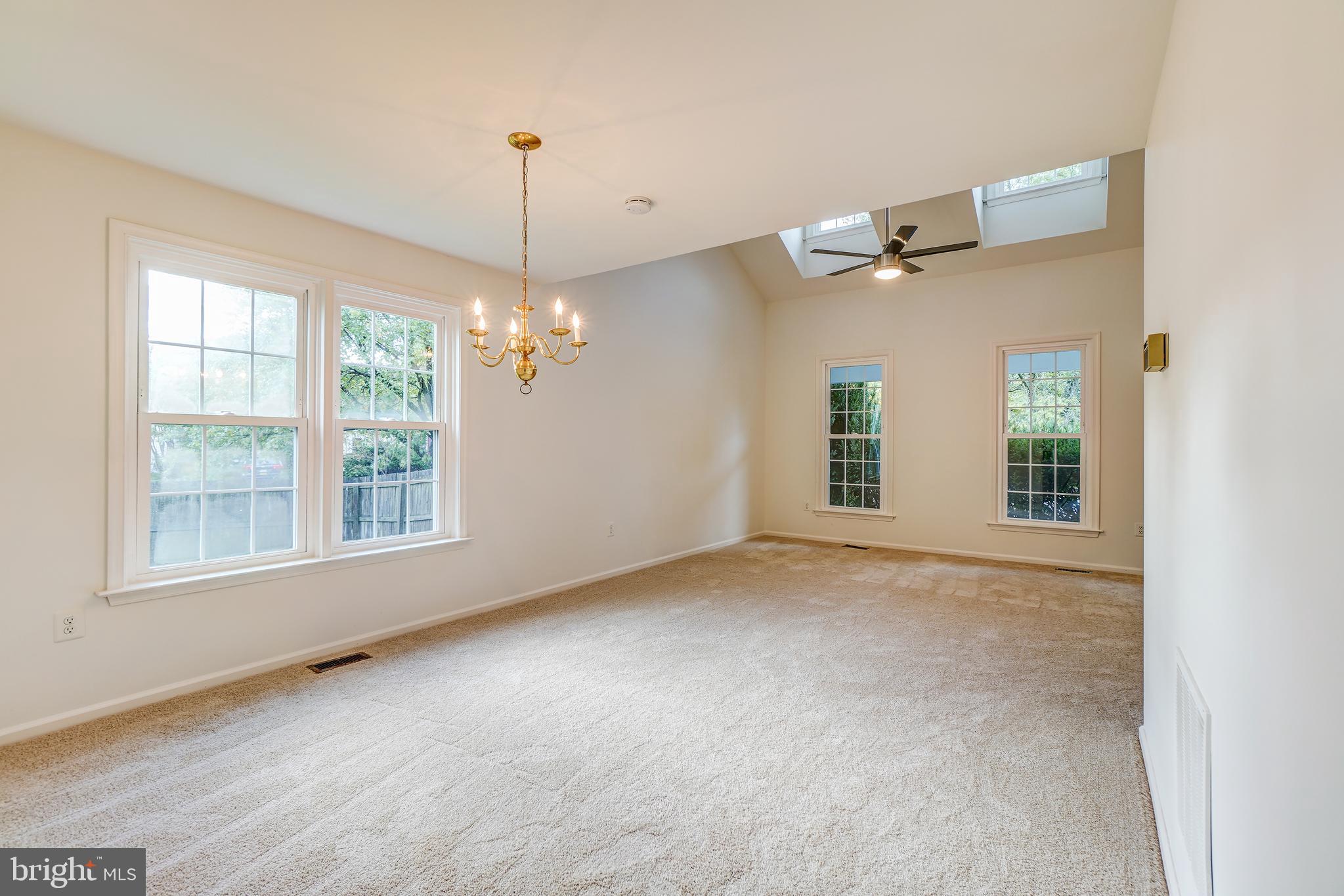 POTOMAC RIDGE - Residential