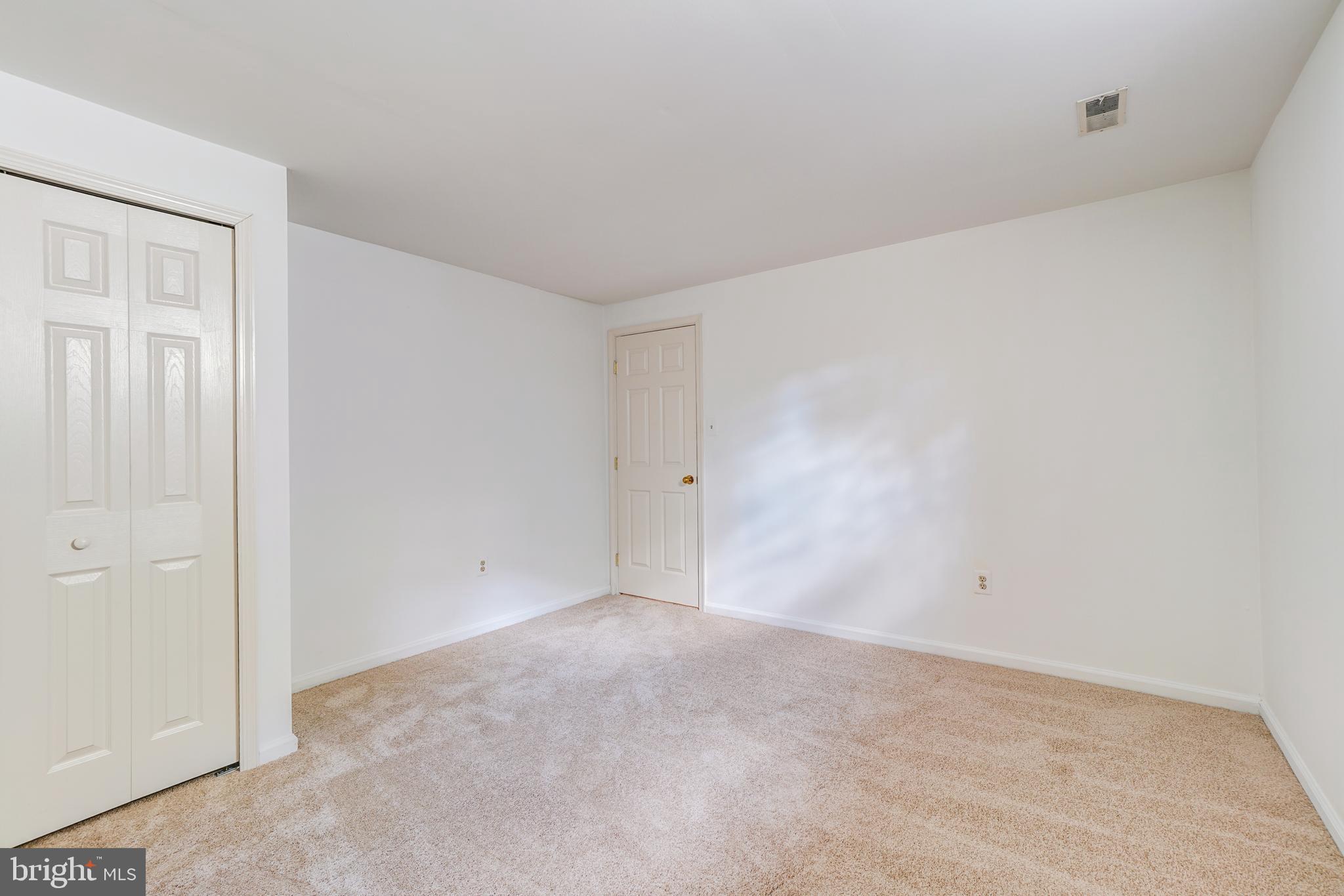 POTOMAC RIDGE - Residential