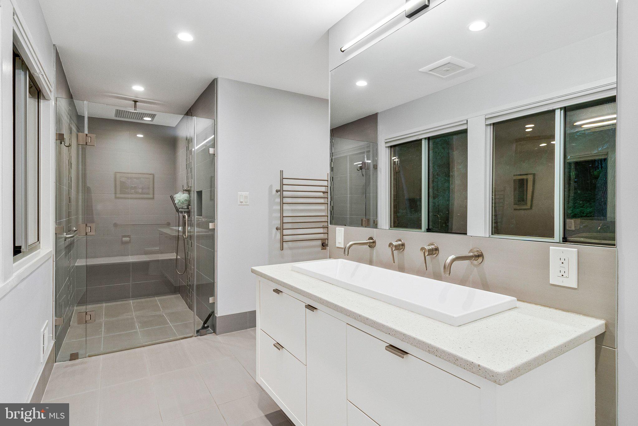 CARDEROCK SPRINGS - Residential