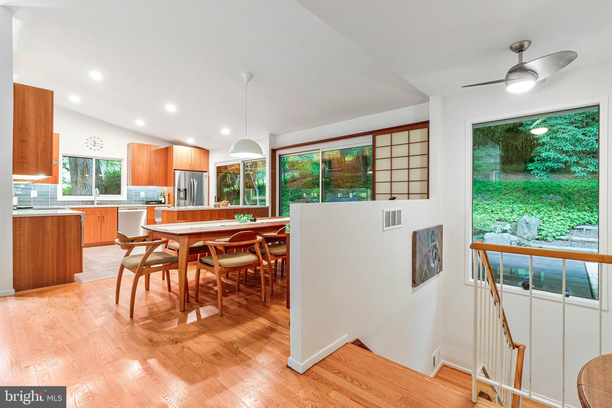 CARDEROCK SPRINGS - Residential