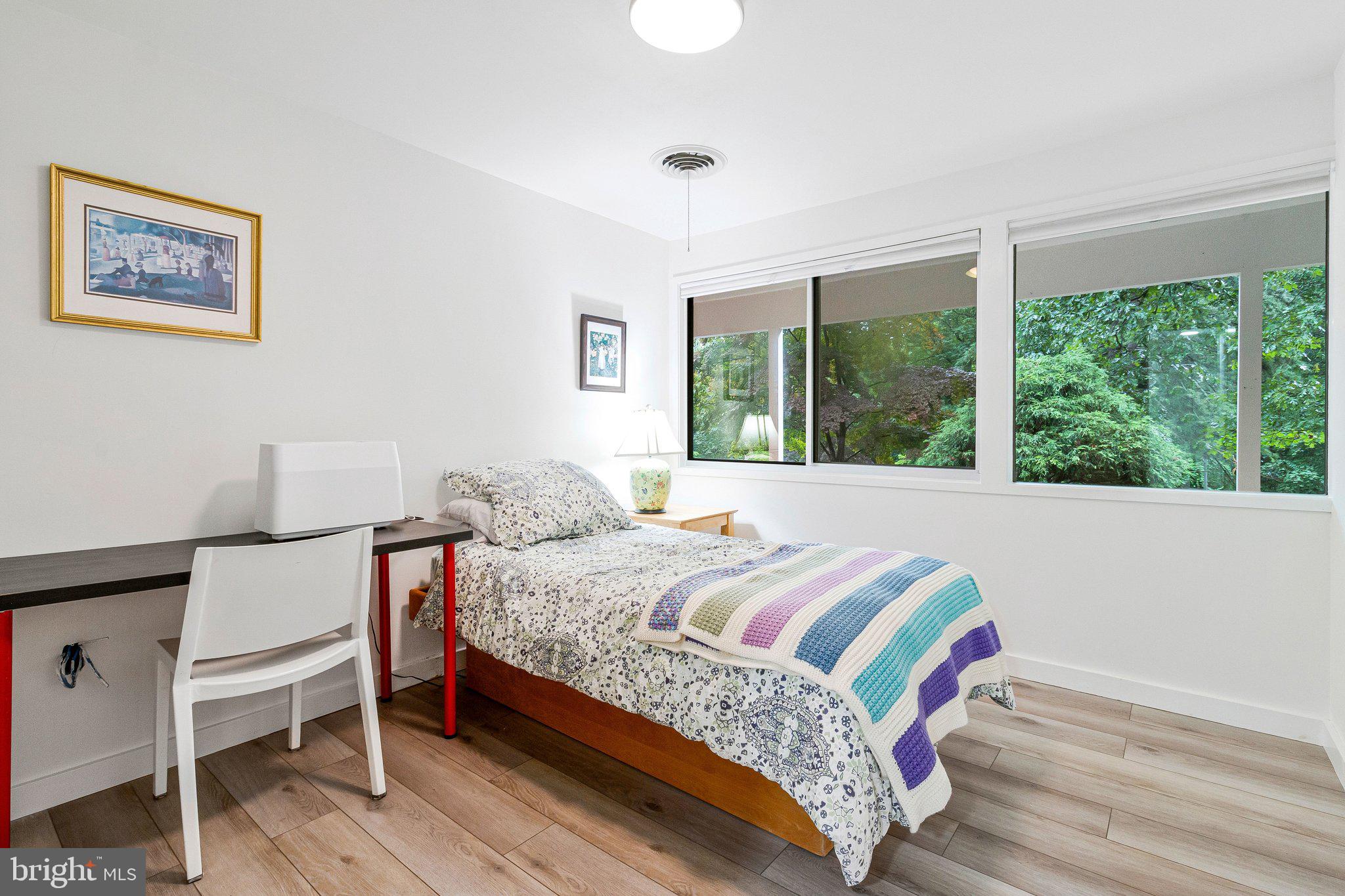 CARDEROCK SPRINGS - Residential