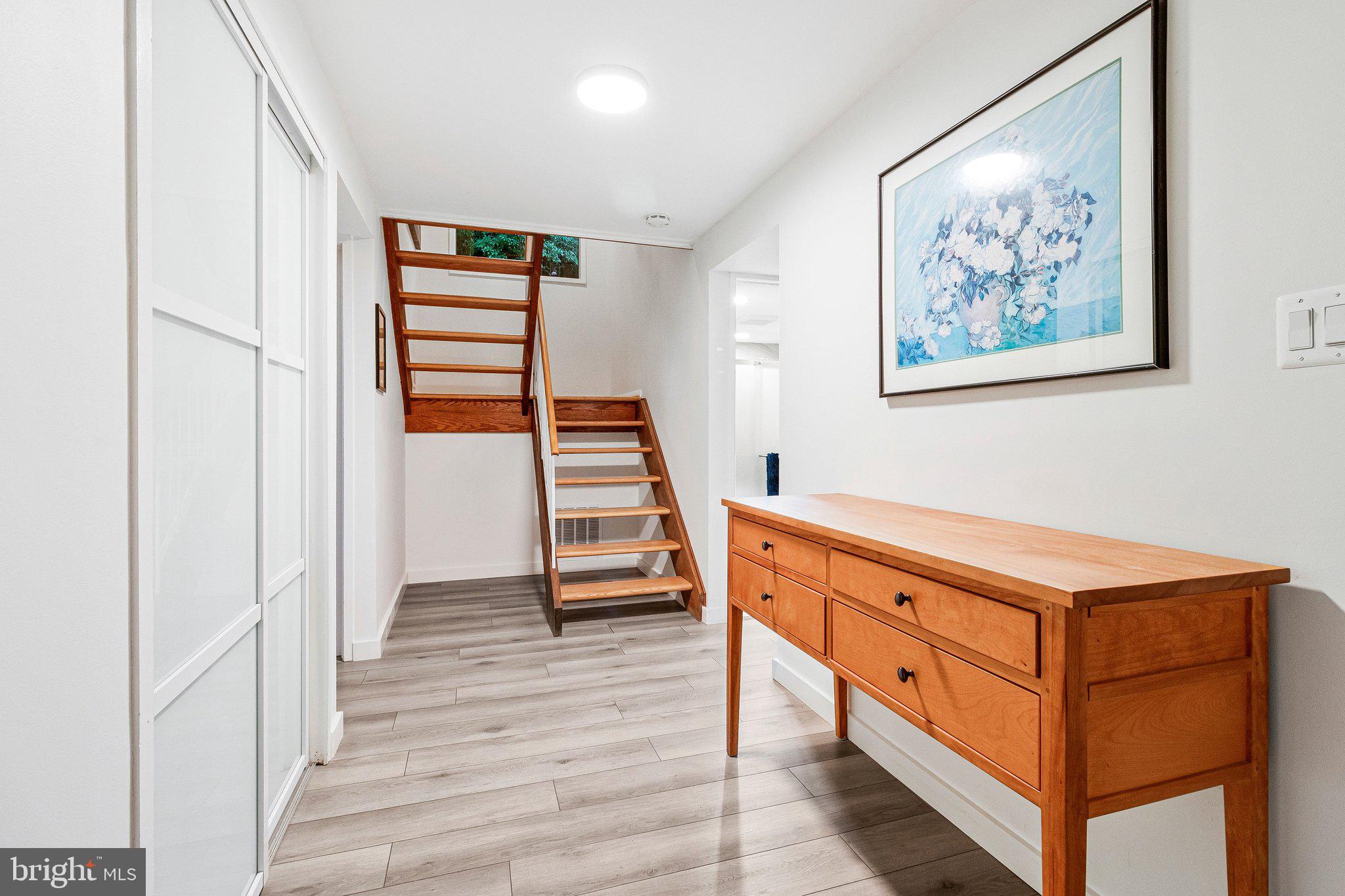 CARDEROCK SPRINGS - Residential