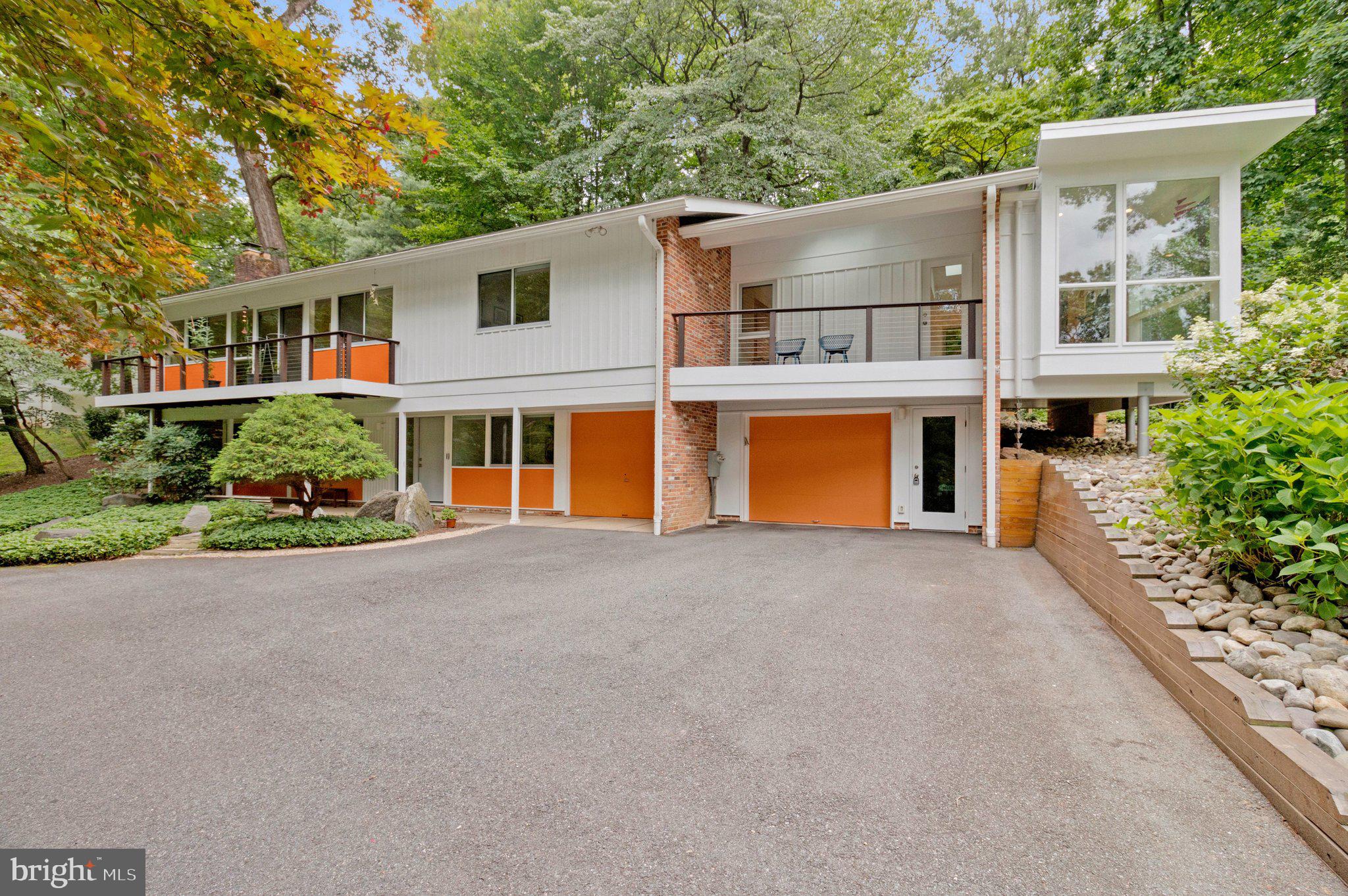 CARDEROCK SPRINGS - Residential