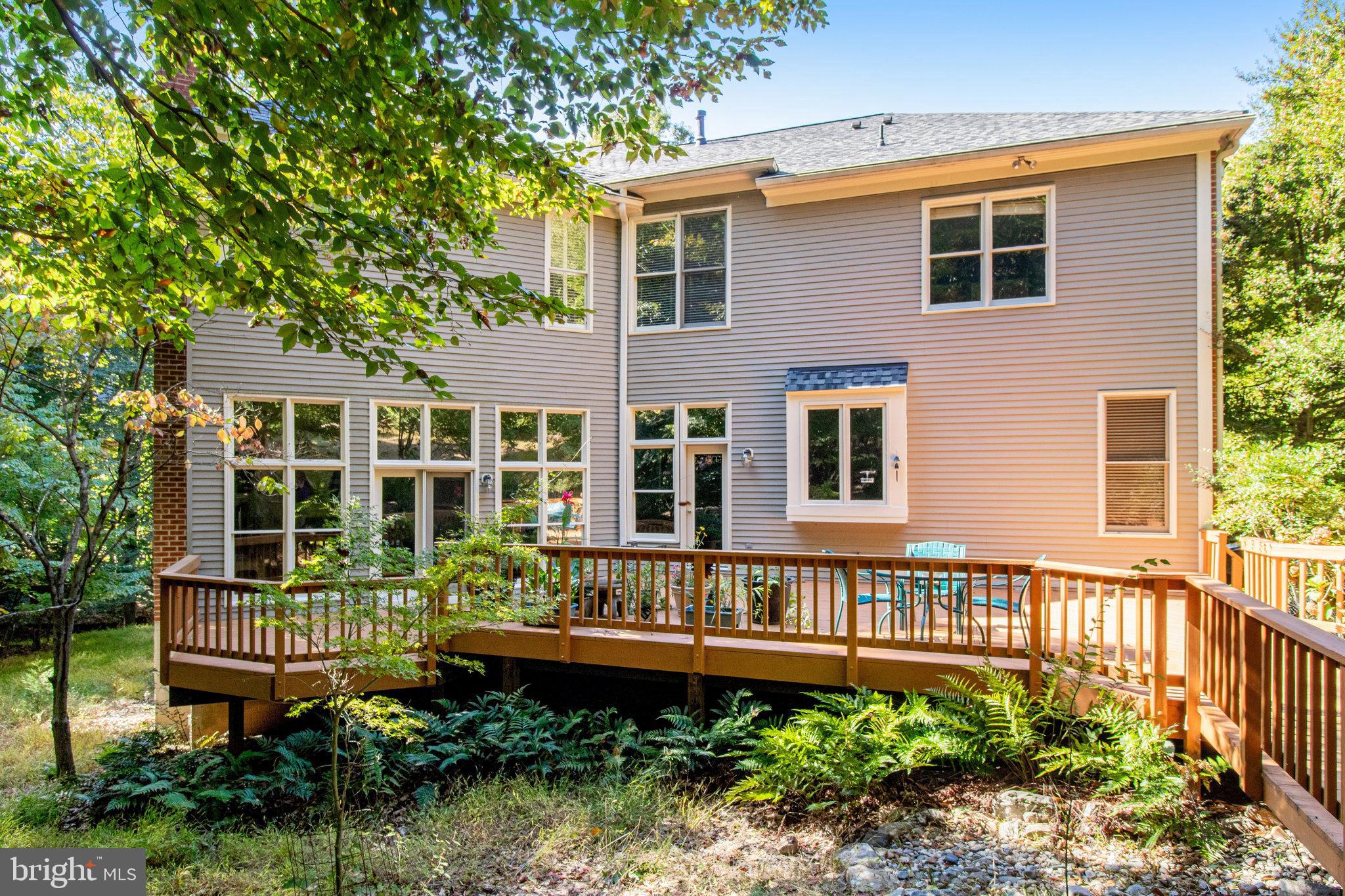 RIVERBEND KNOLLS - Residential