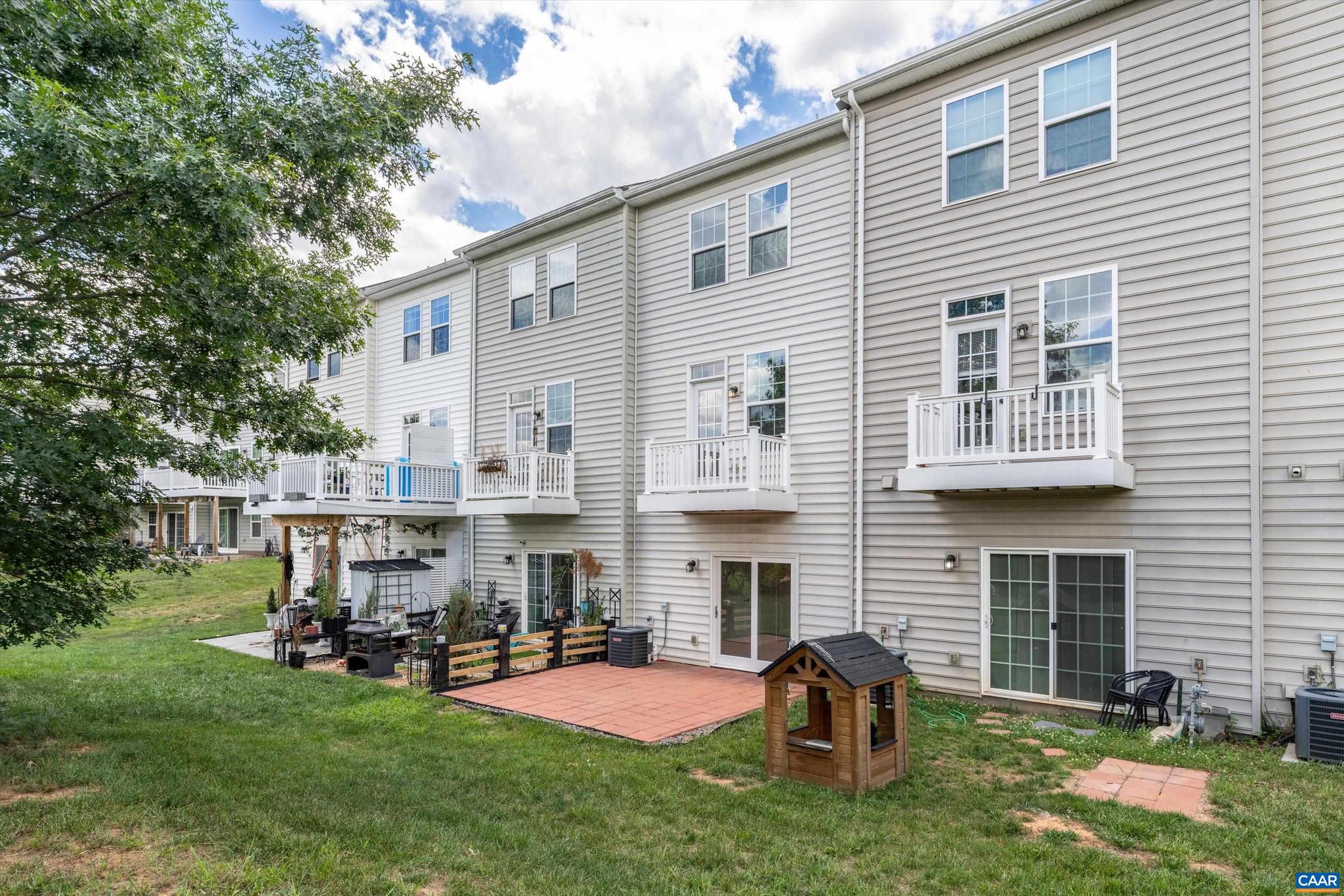 CAMELOT - Residential