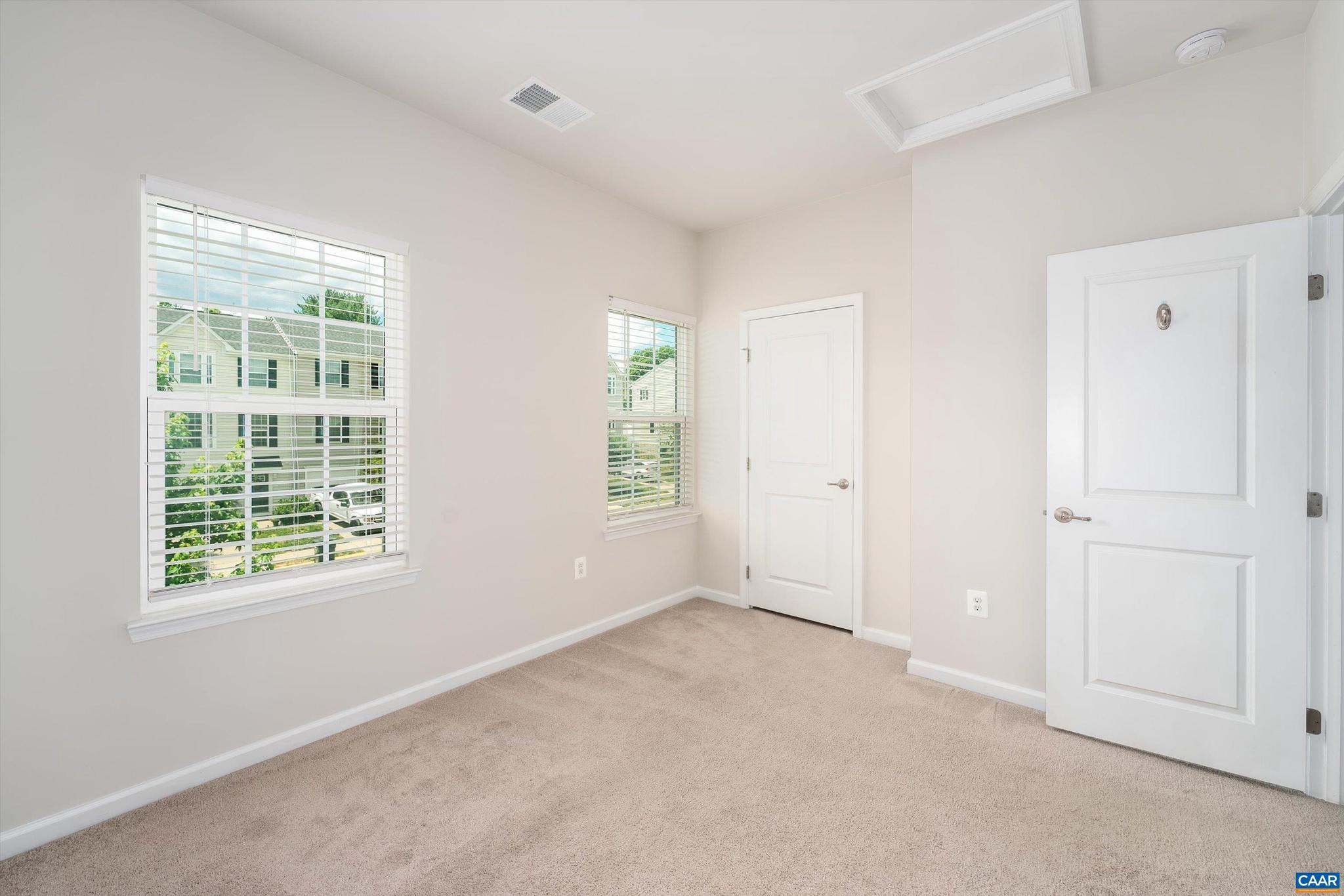 CAMELOT - Residential
