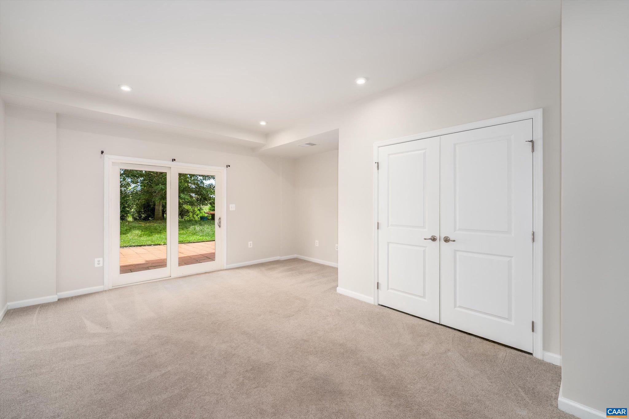 CAMELOT - Residential