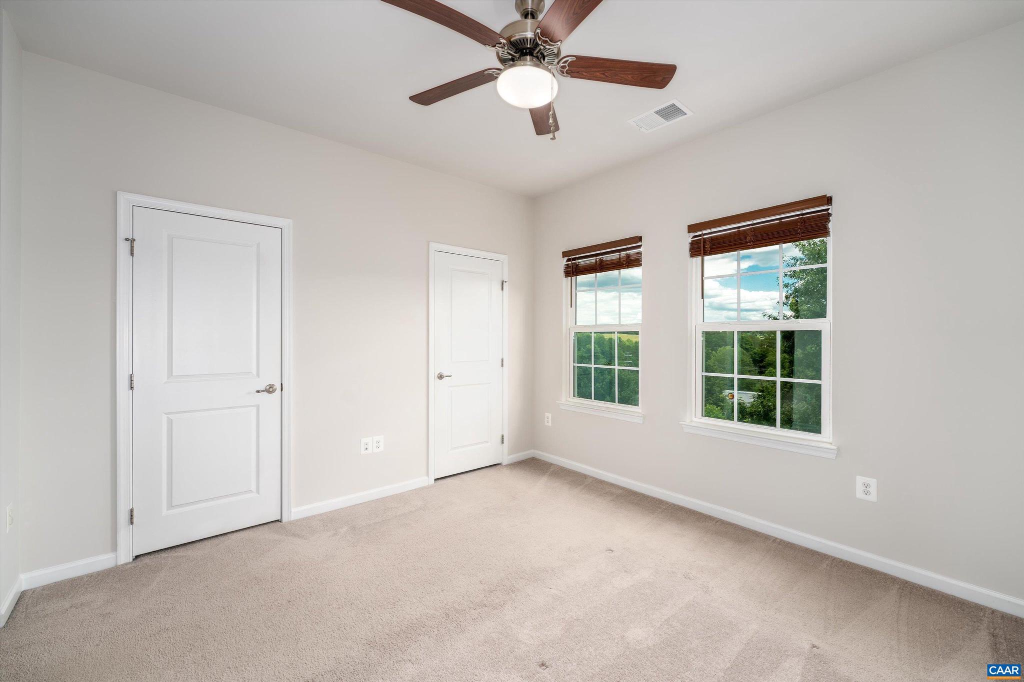 CAMELOT - Residential