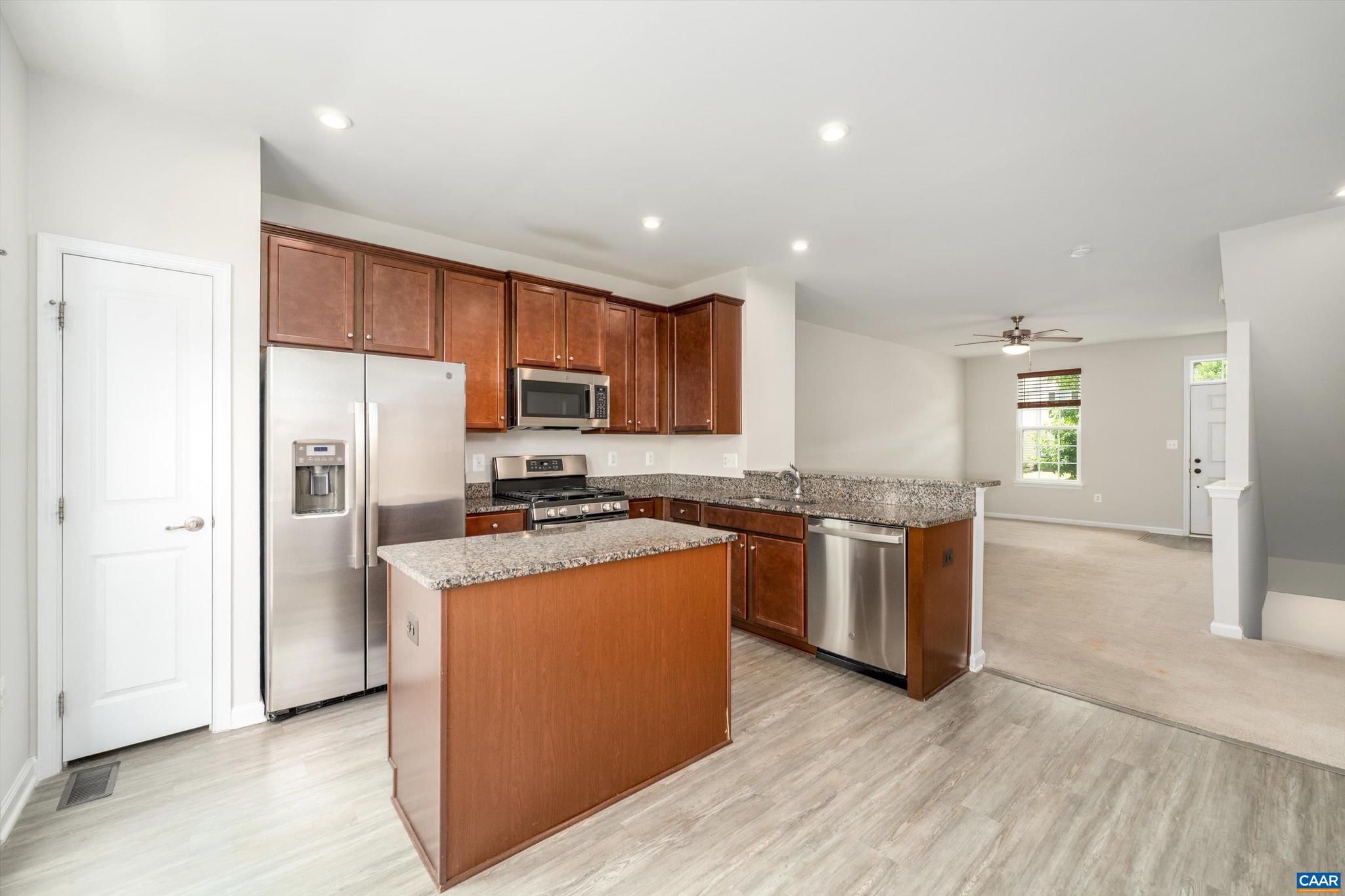 CAMELOT - Residential