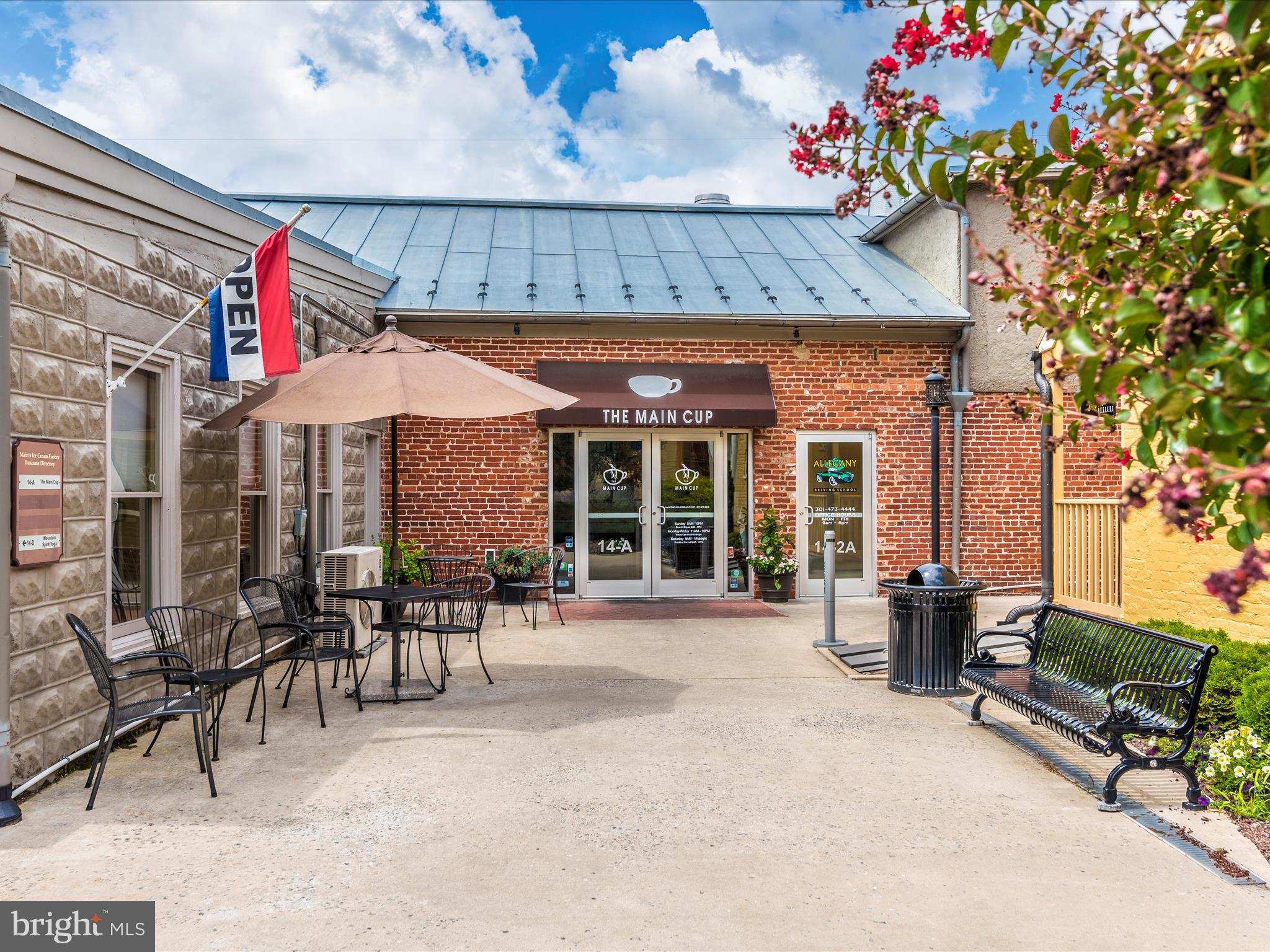 MIDDLETOWN GLEN - Residential