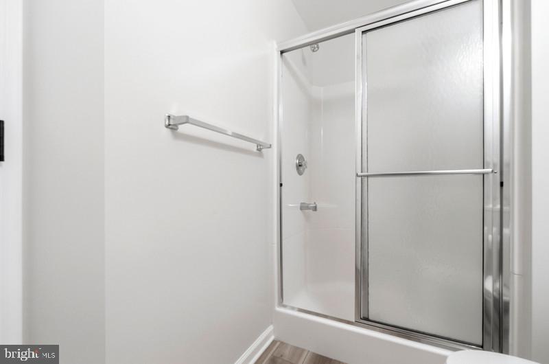 LONG REACH - Residential