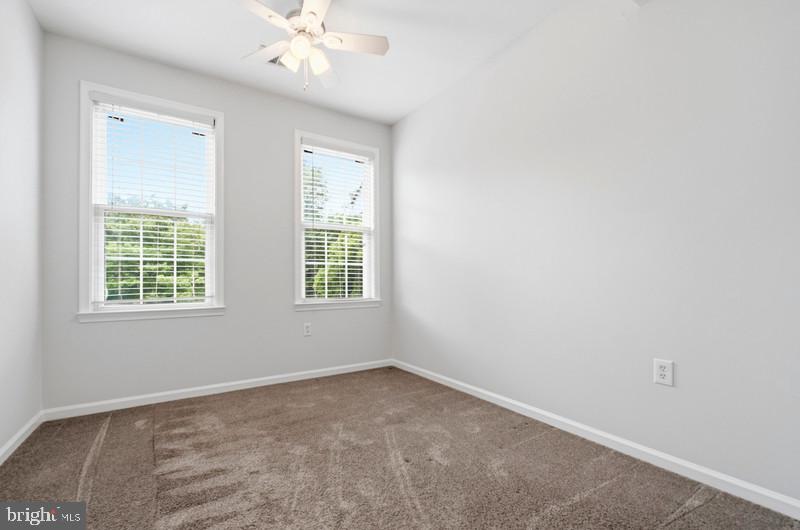 LONG REACH - Residential