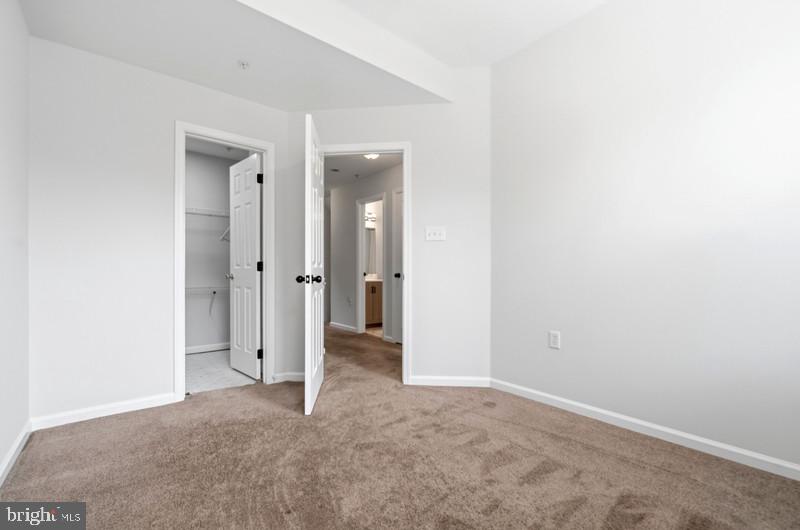 LONG REACH - Residential