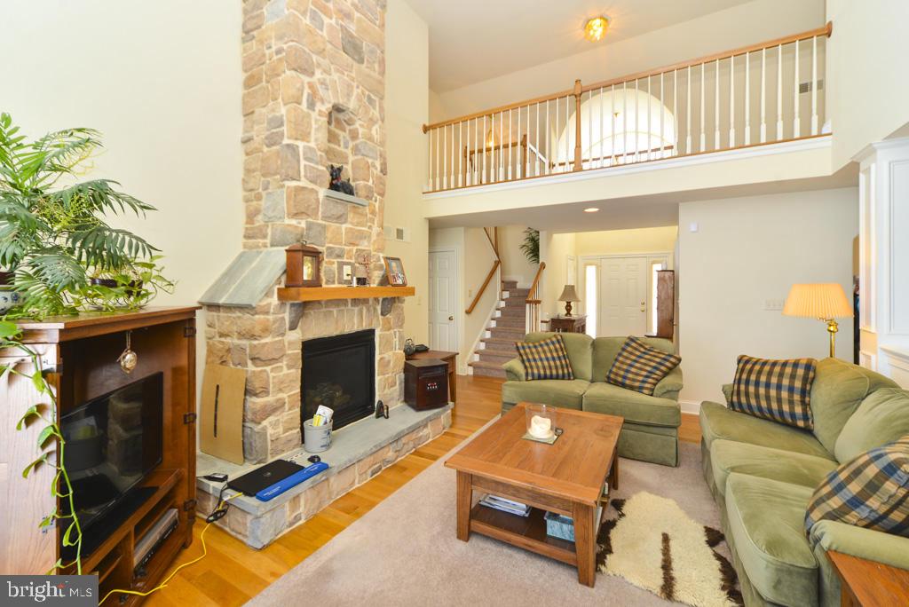 CAMERONS KNOLL - Residential