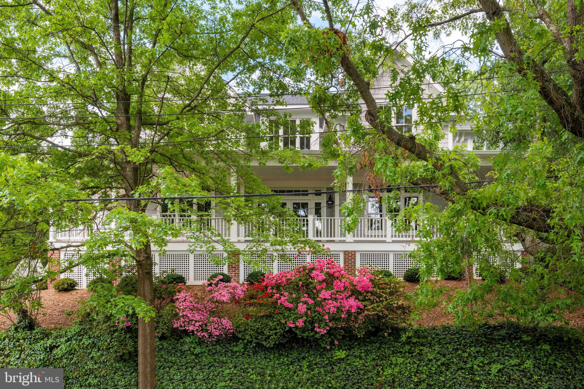 ROSEMONT - Residential