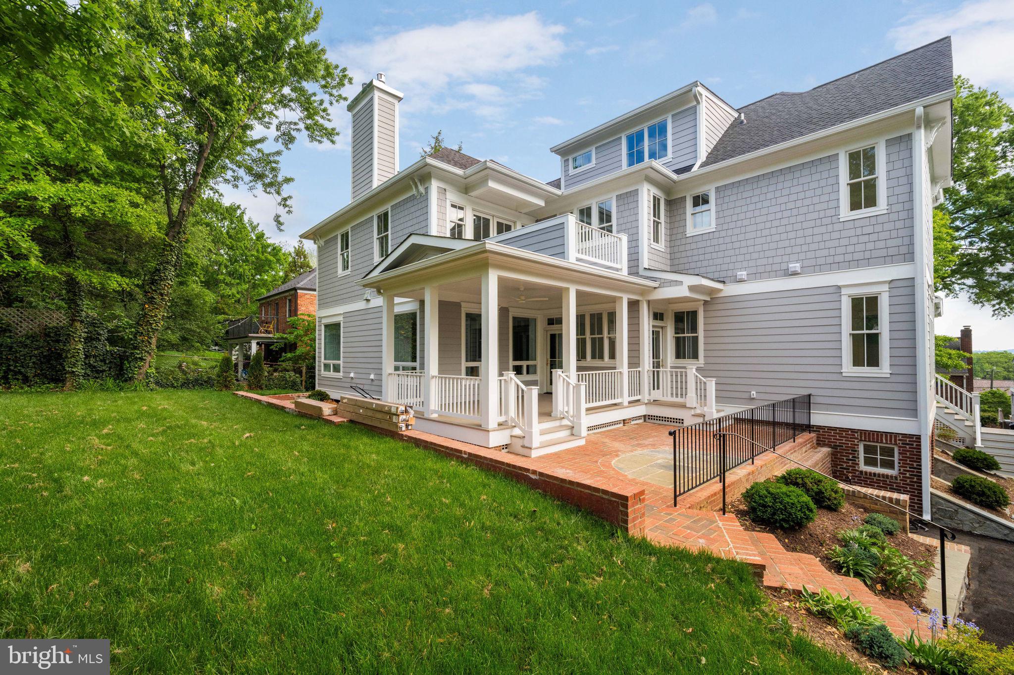ROSEMONT - Residential