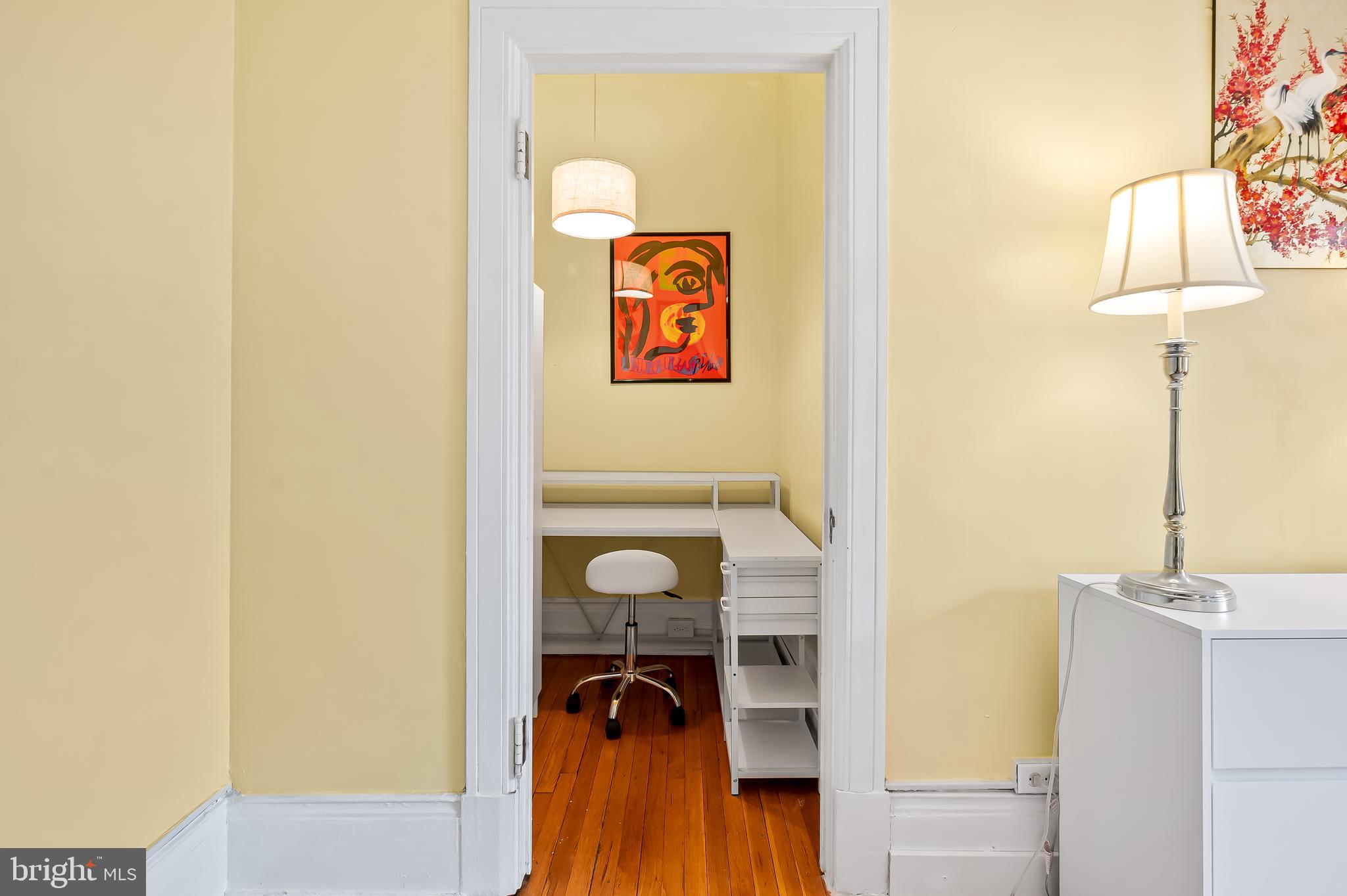 ROLAND PARK - Residential