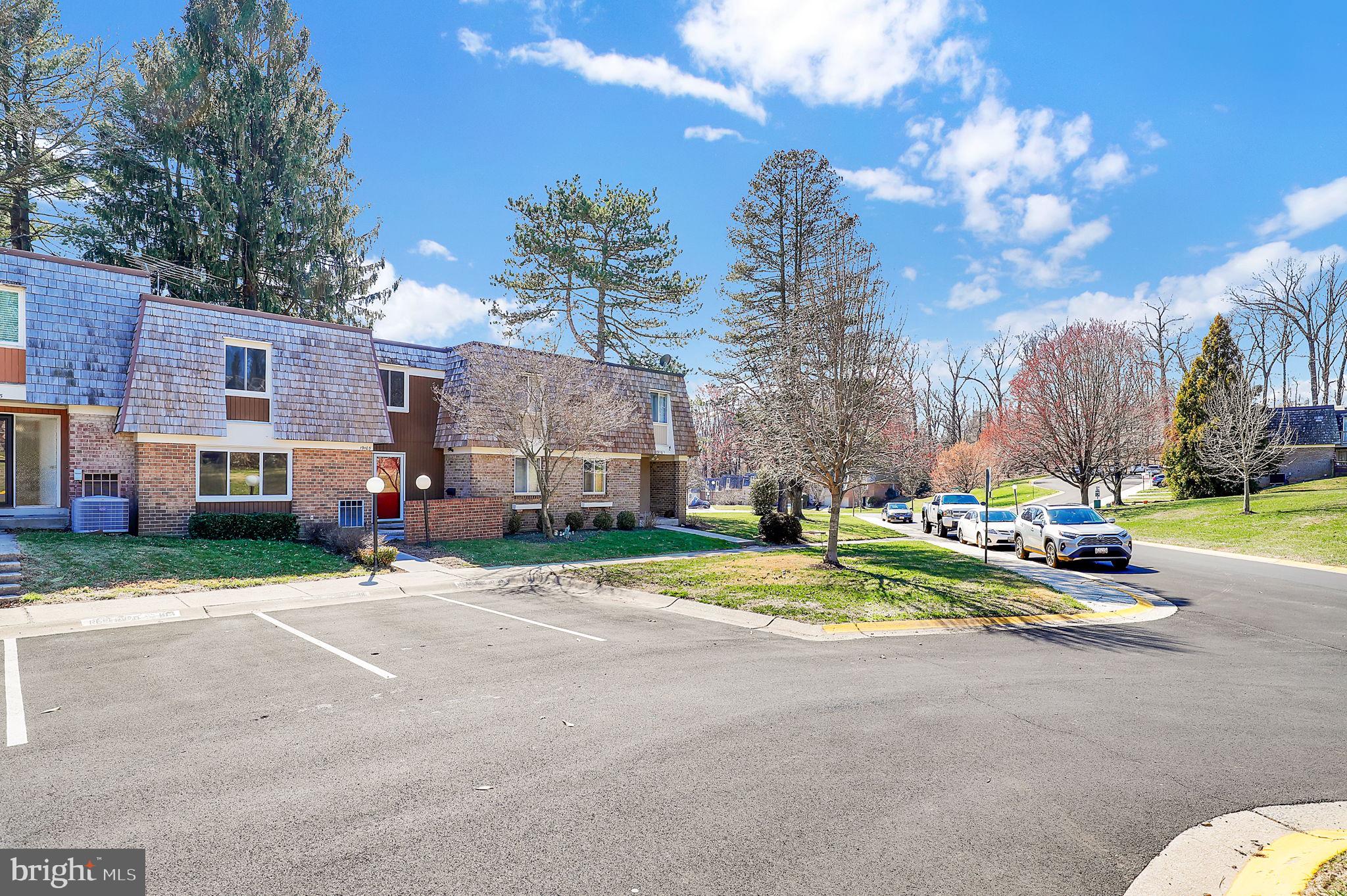 STEDWICK TOWNHOUSES - Residential