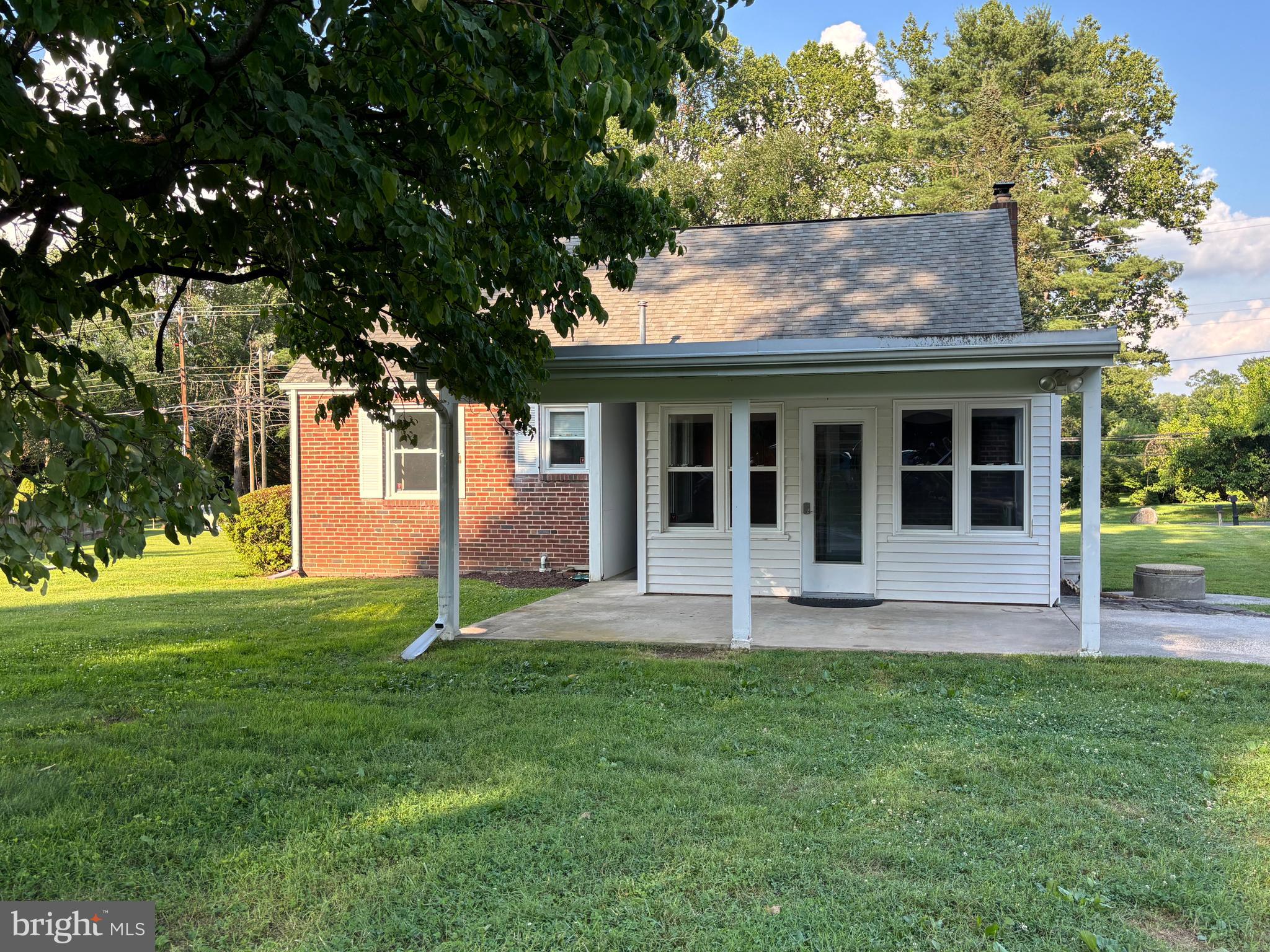 FORESTVILLE - Residential