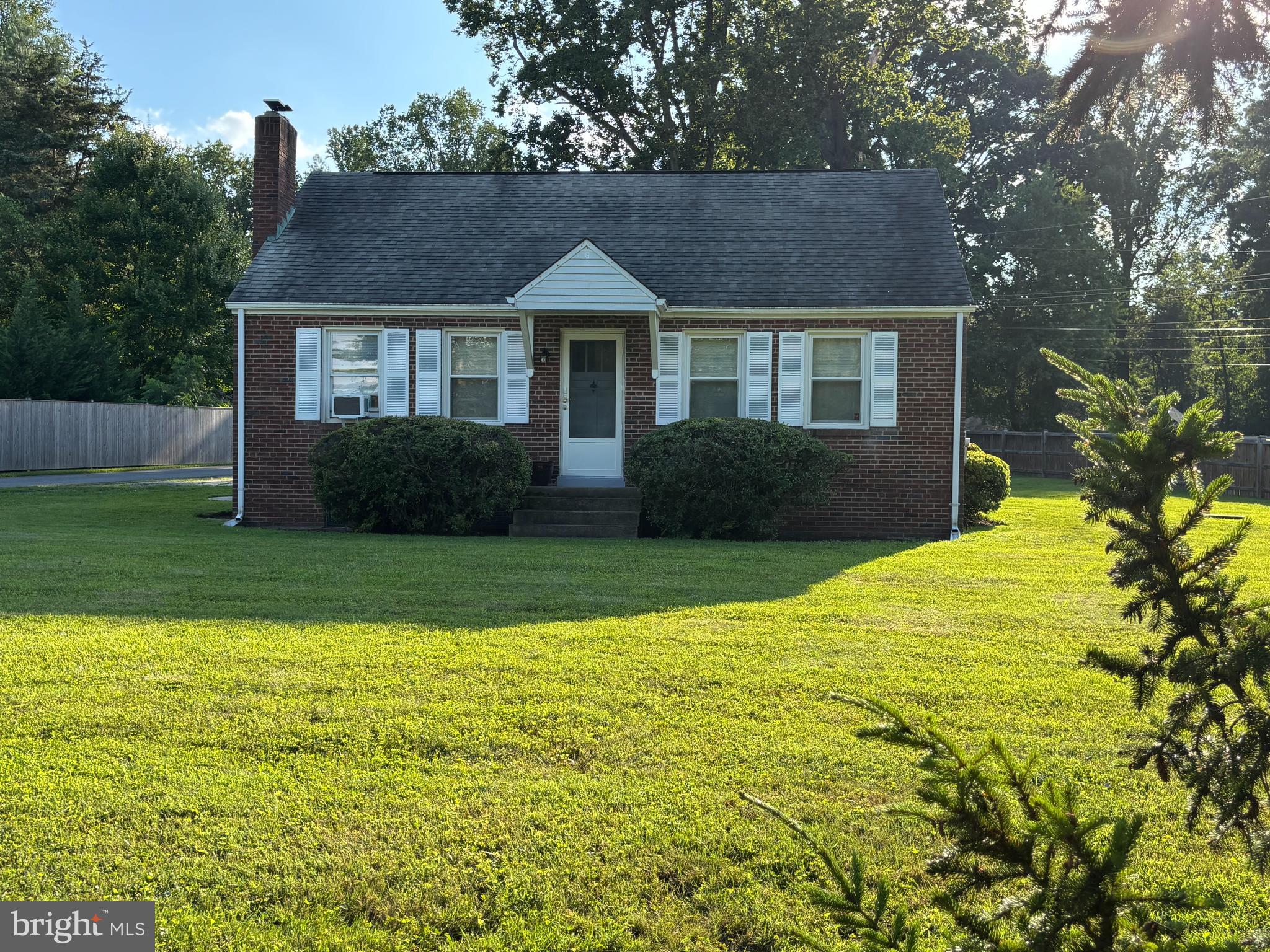 FORESTVILLE - Residential