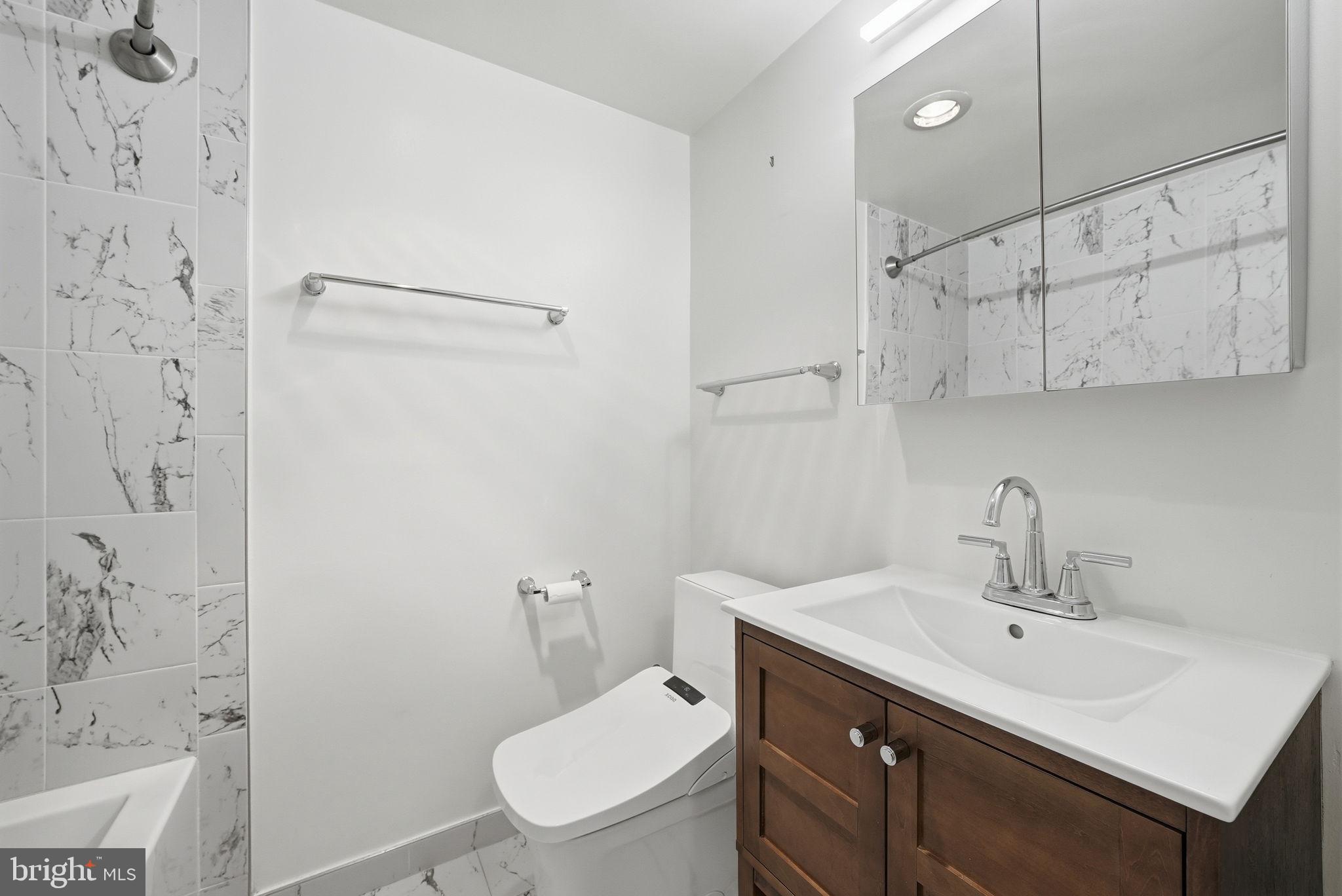 CLEVELAND PARK - Residential