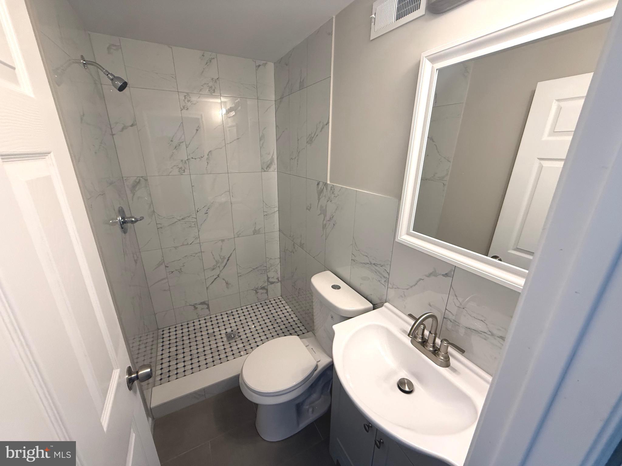 WEST OAK LANE - Residential