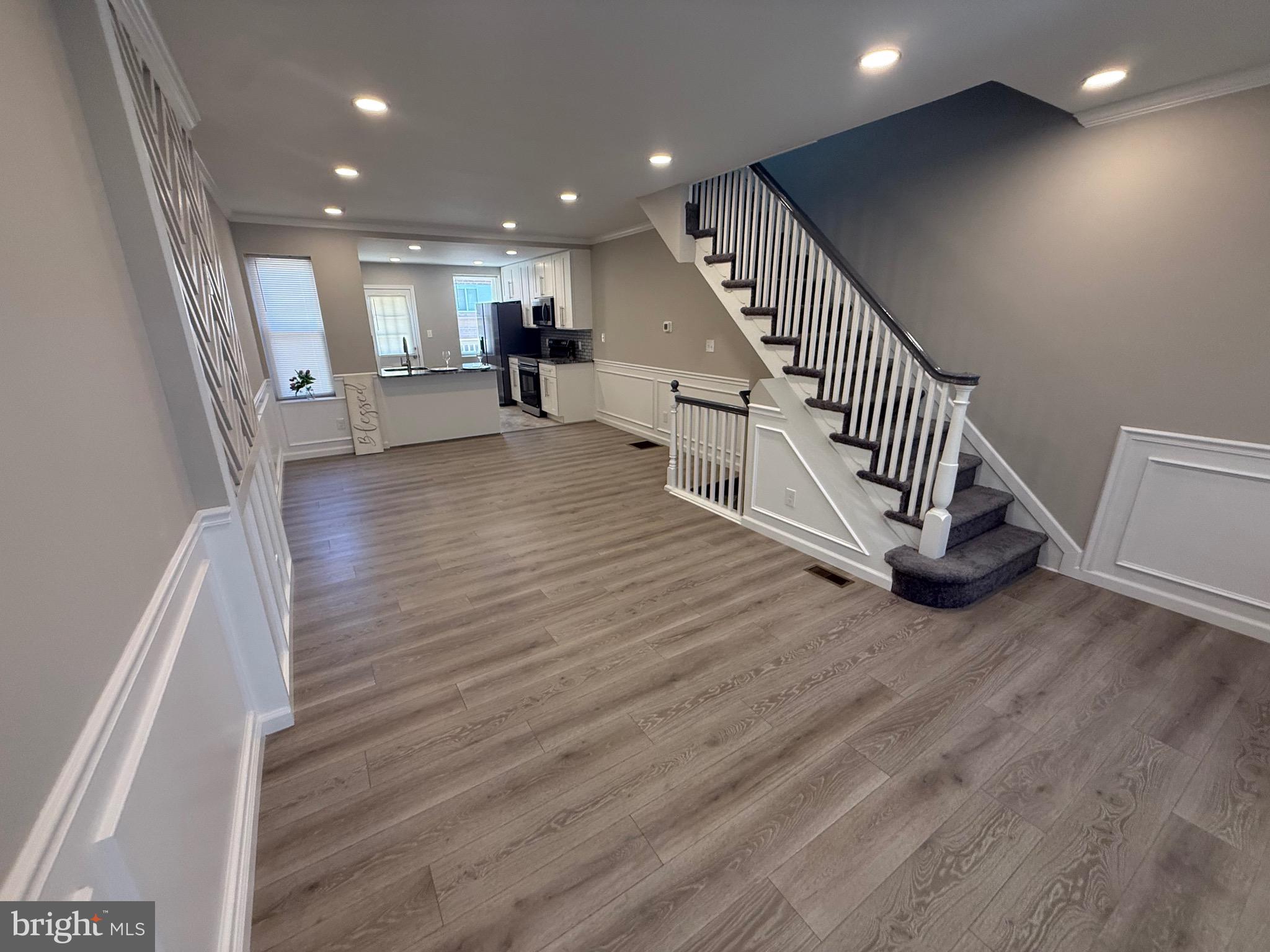 WEST OAK LANE - Residential